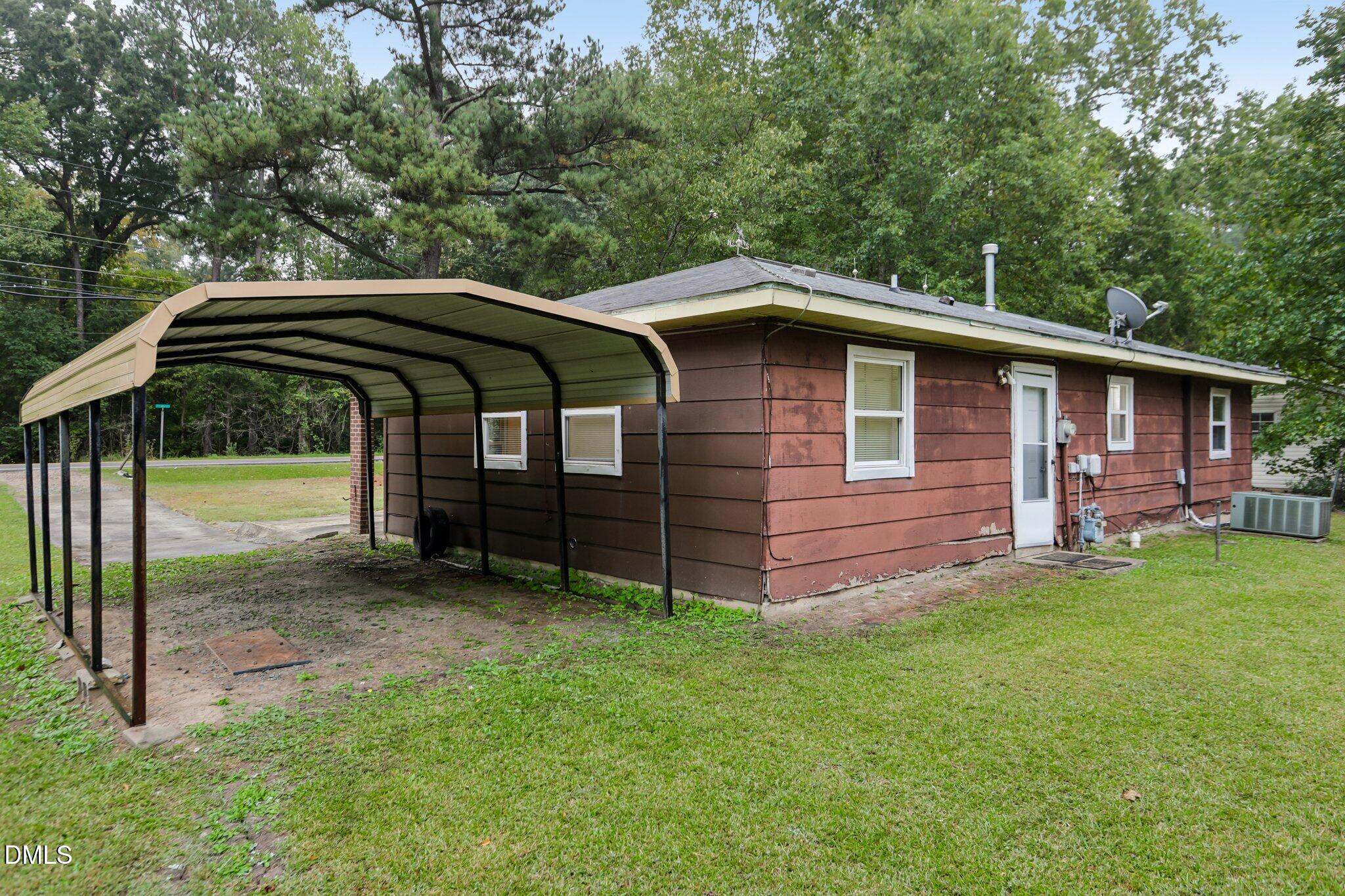 main property photo 20