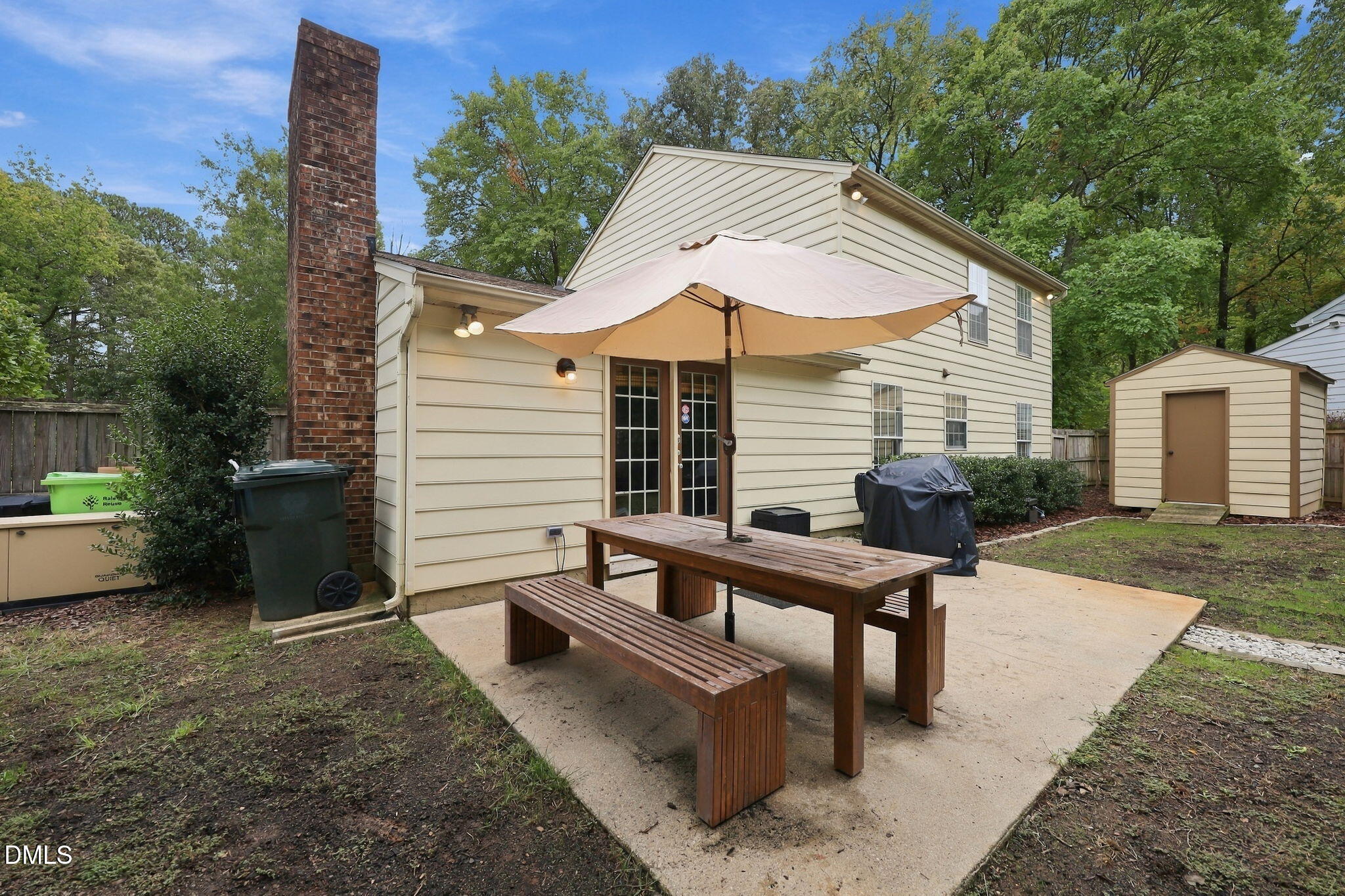 main property photo 41