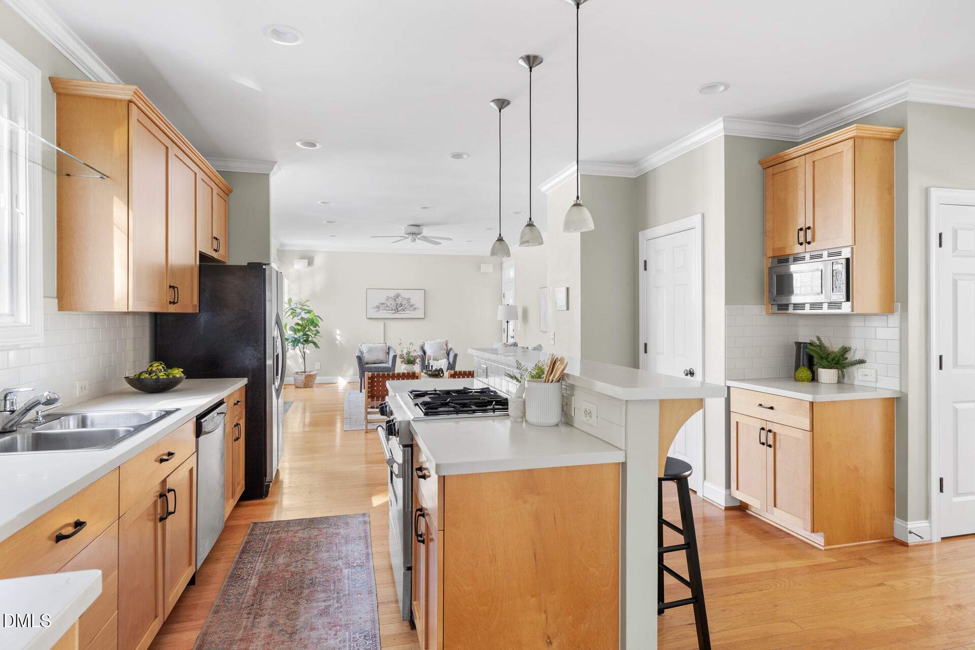 main property photo 18