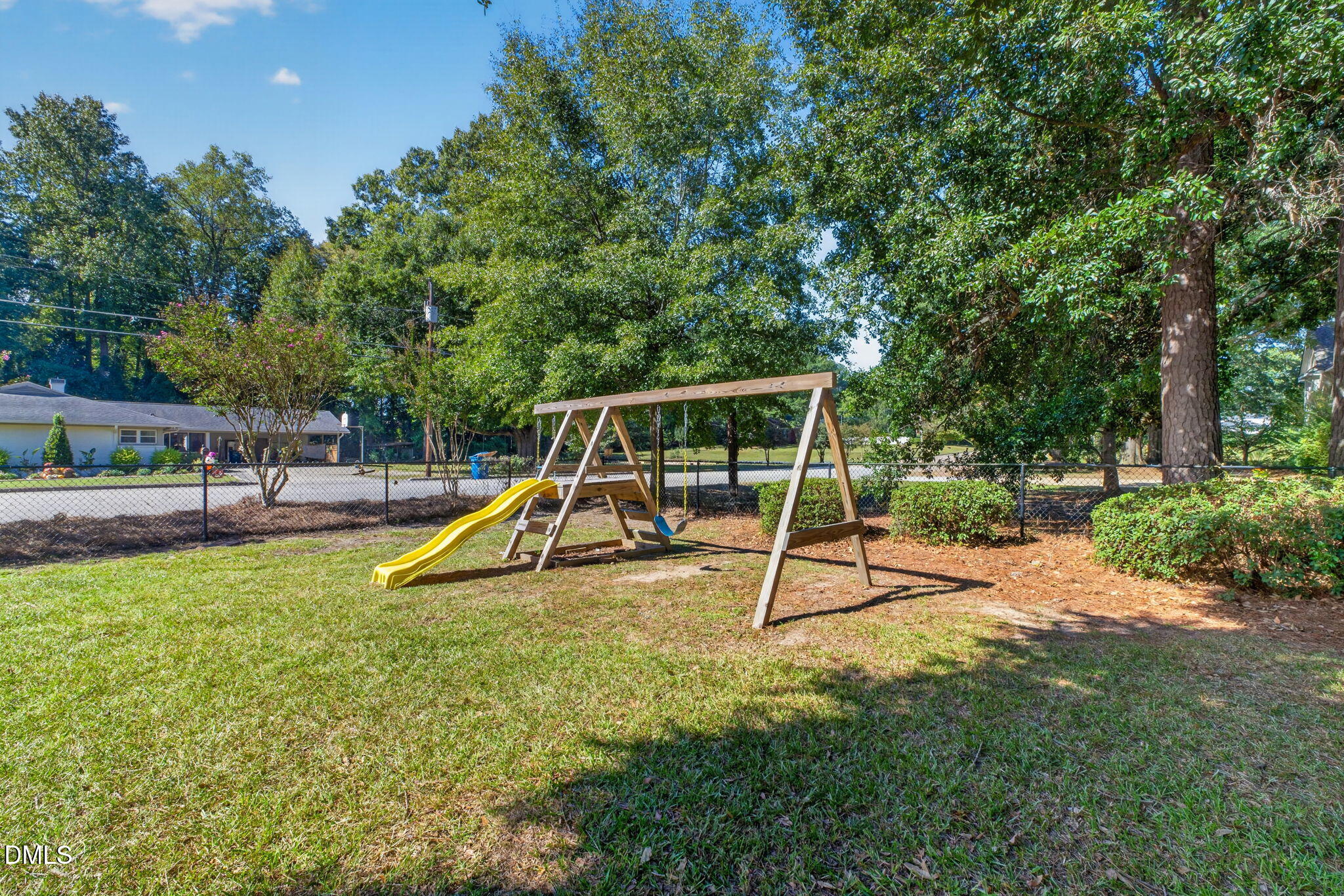 main property photo 42
