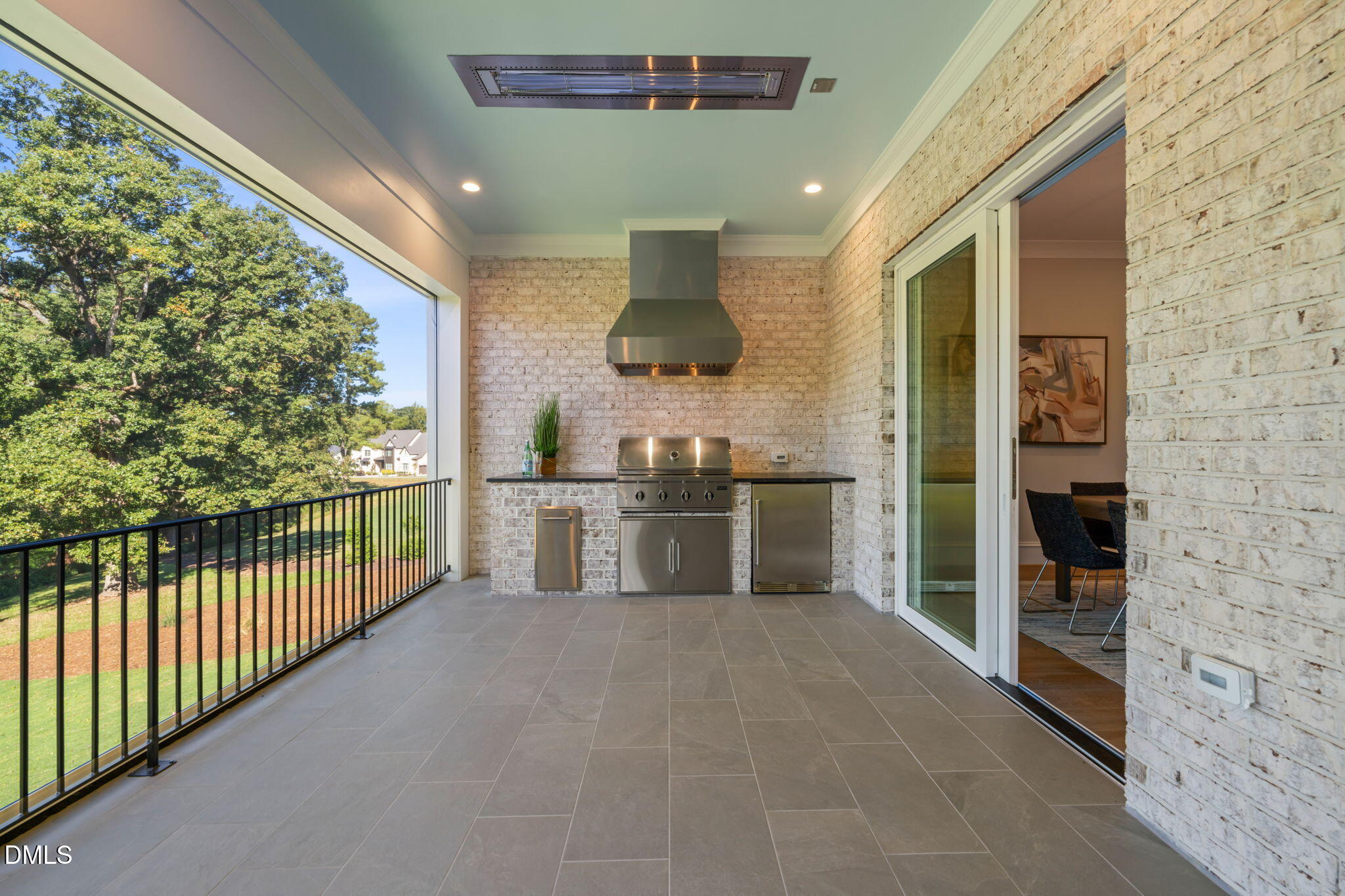 main property photo 50