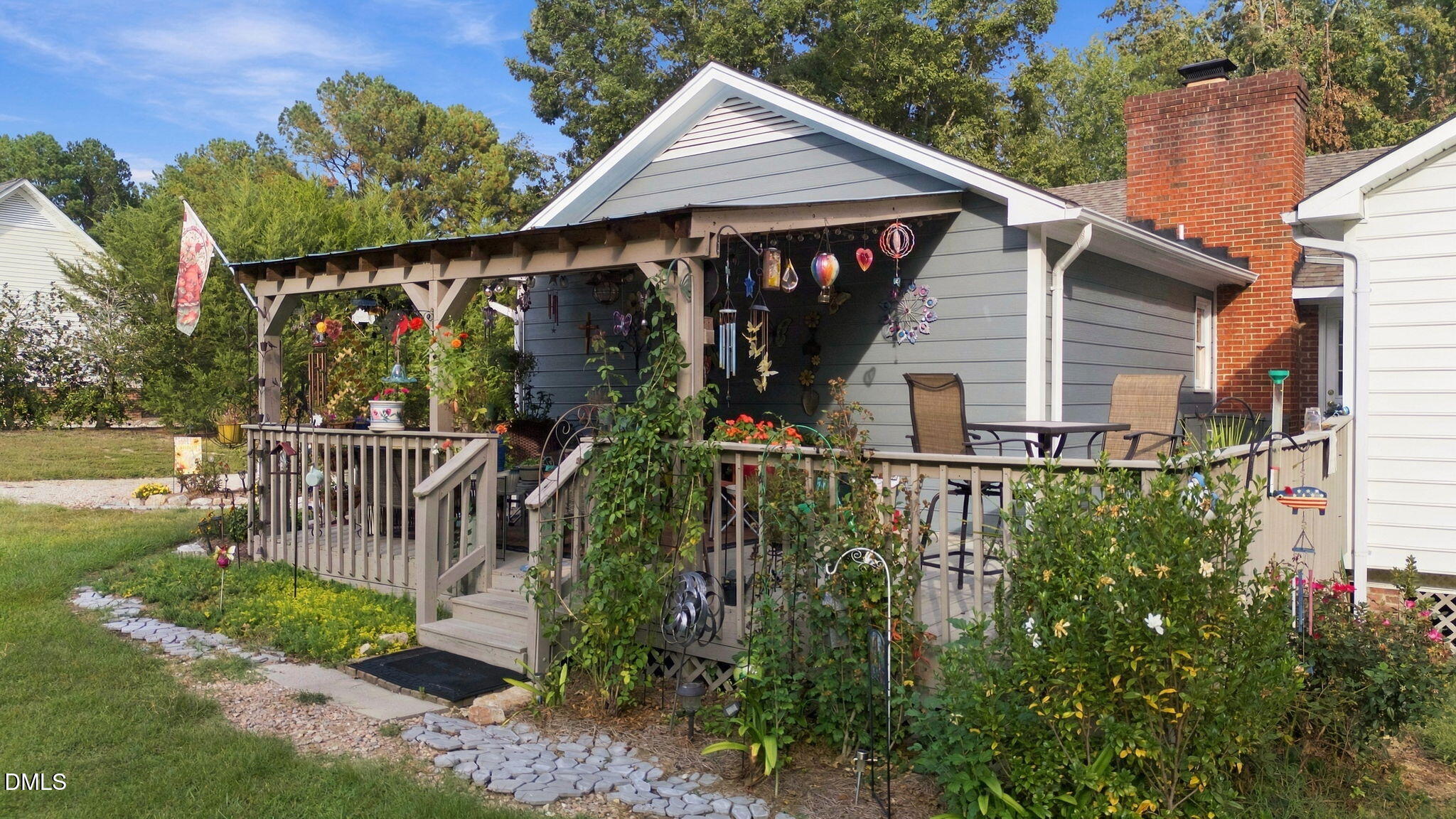 main property photo 32