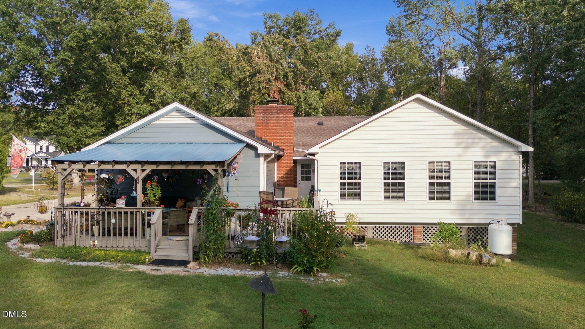 main property photo 33