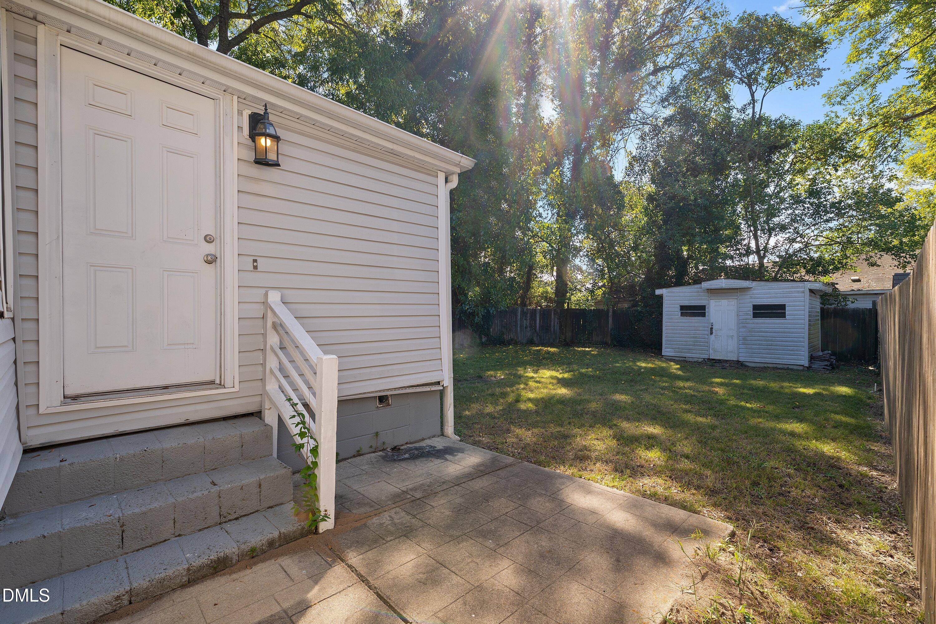 main property photo 32