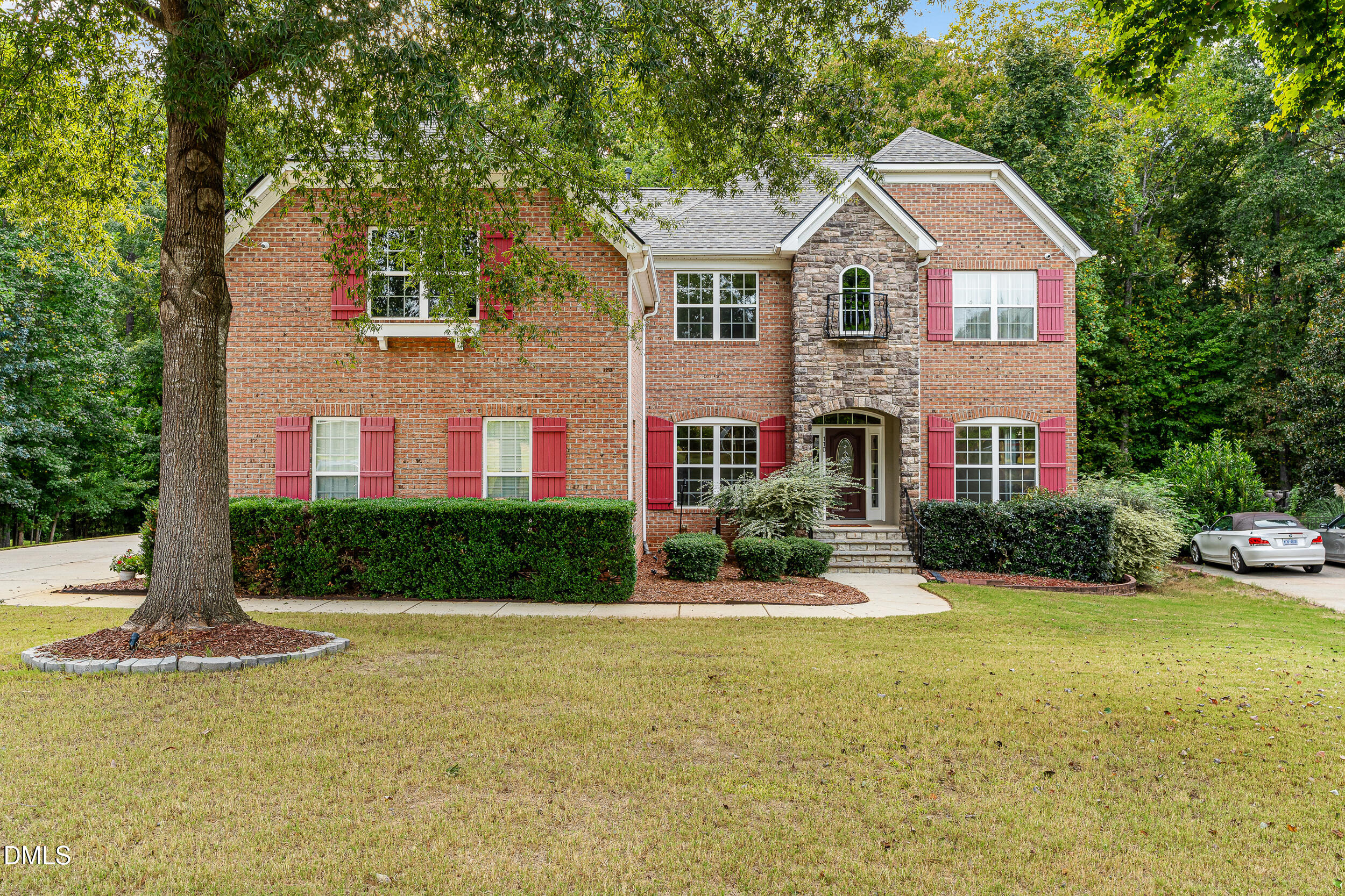 main property photo 2