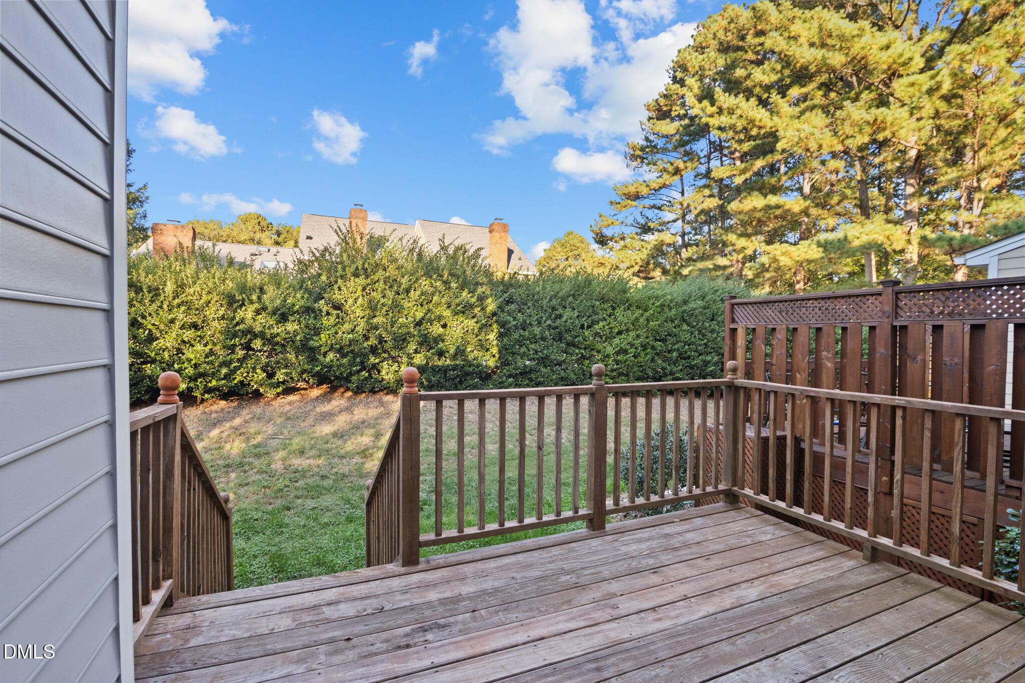 main property photo 27