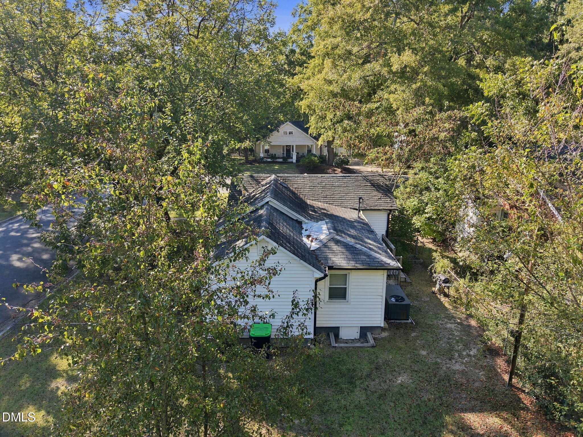 main property photo 15