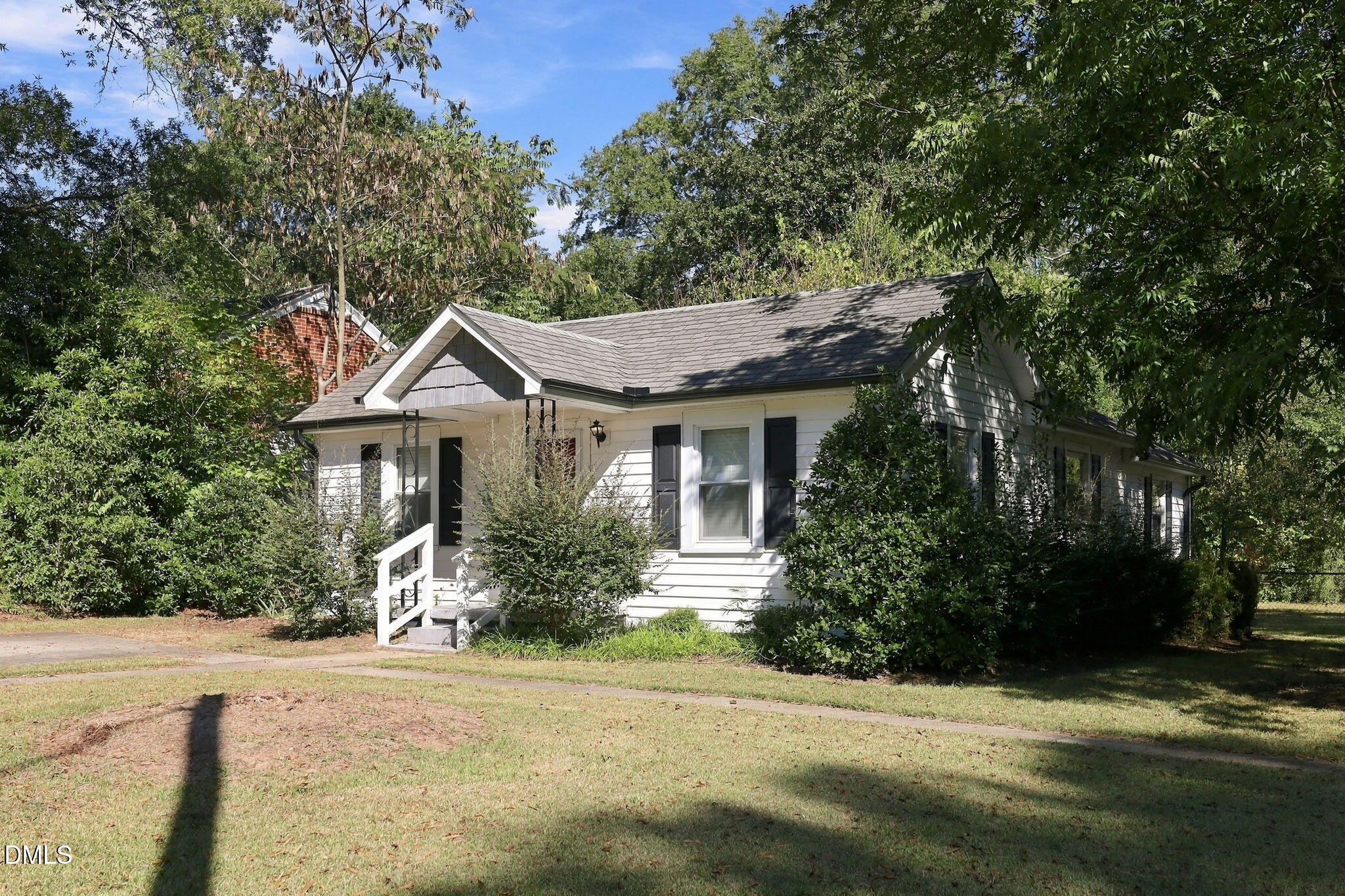 main property photo 2