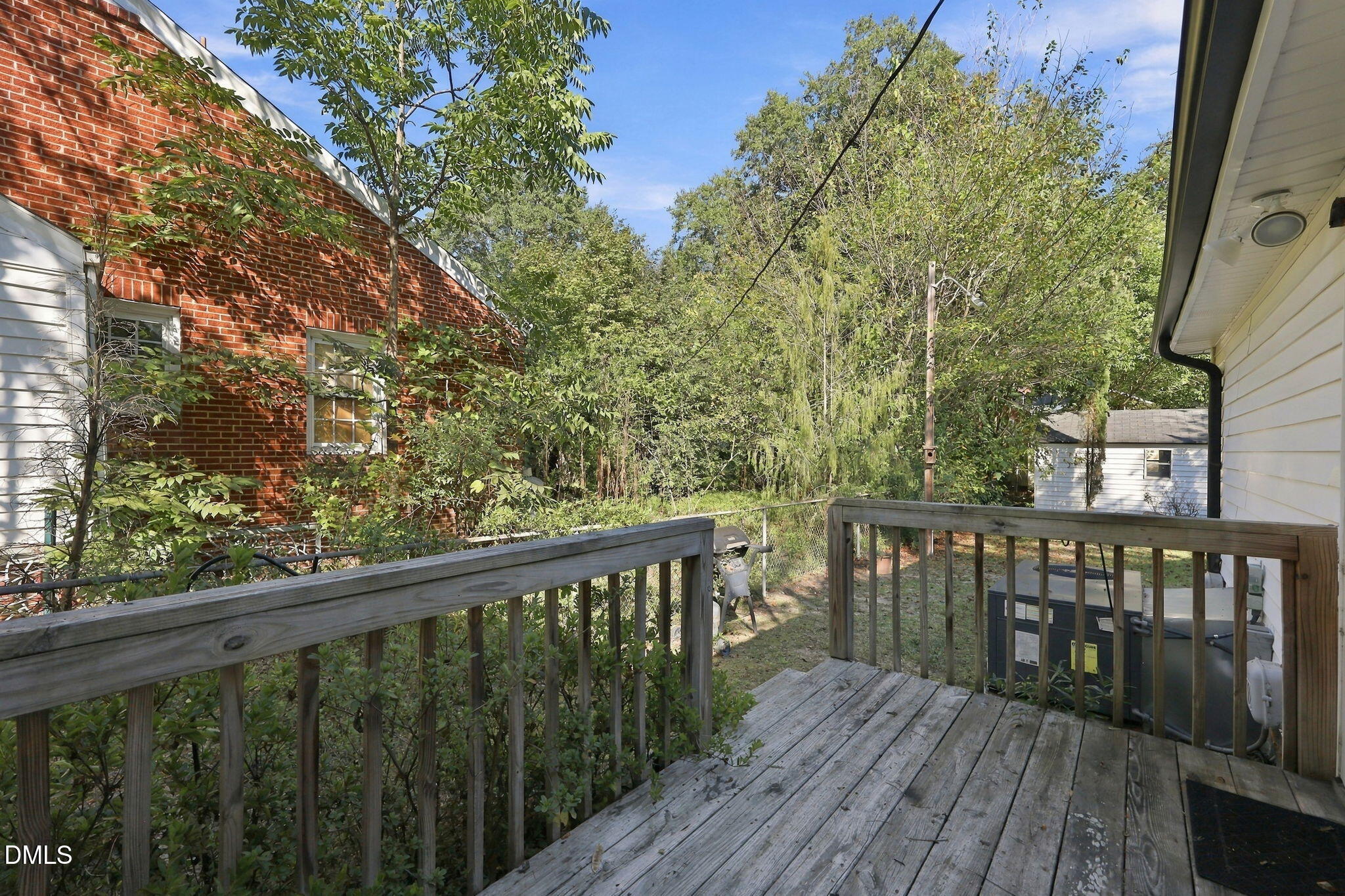 main property photo 23