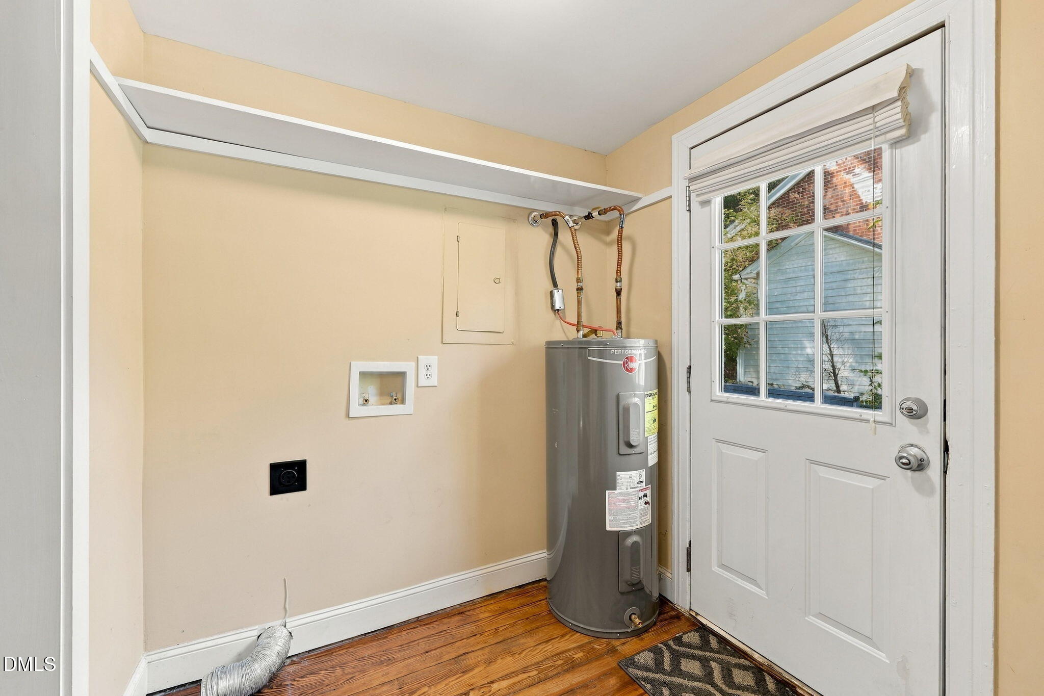 main property photo 34