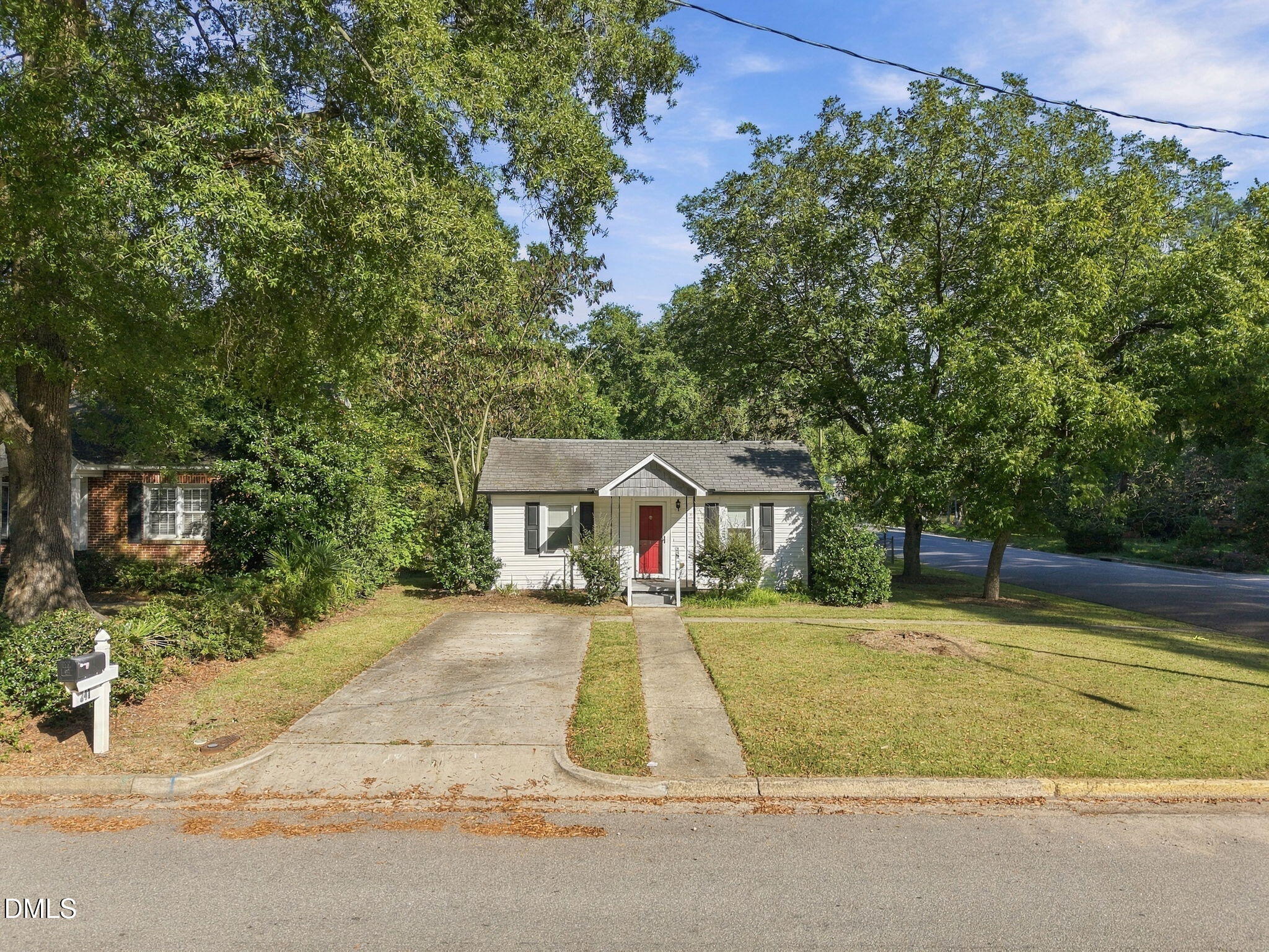 main property photo 4