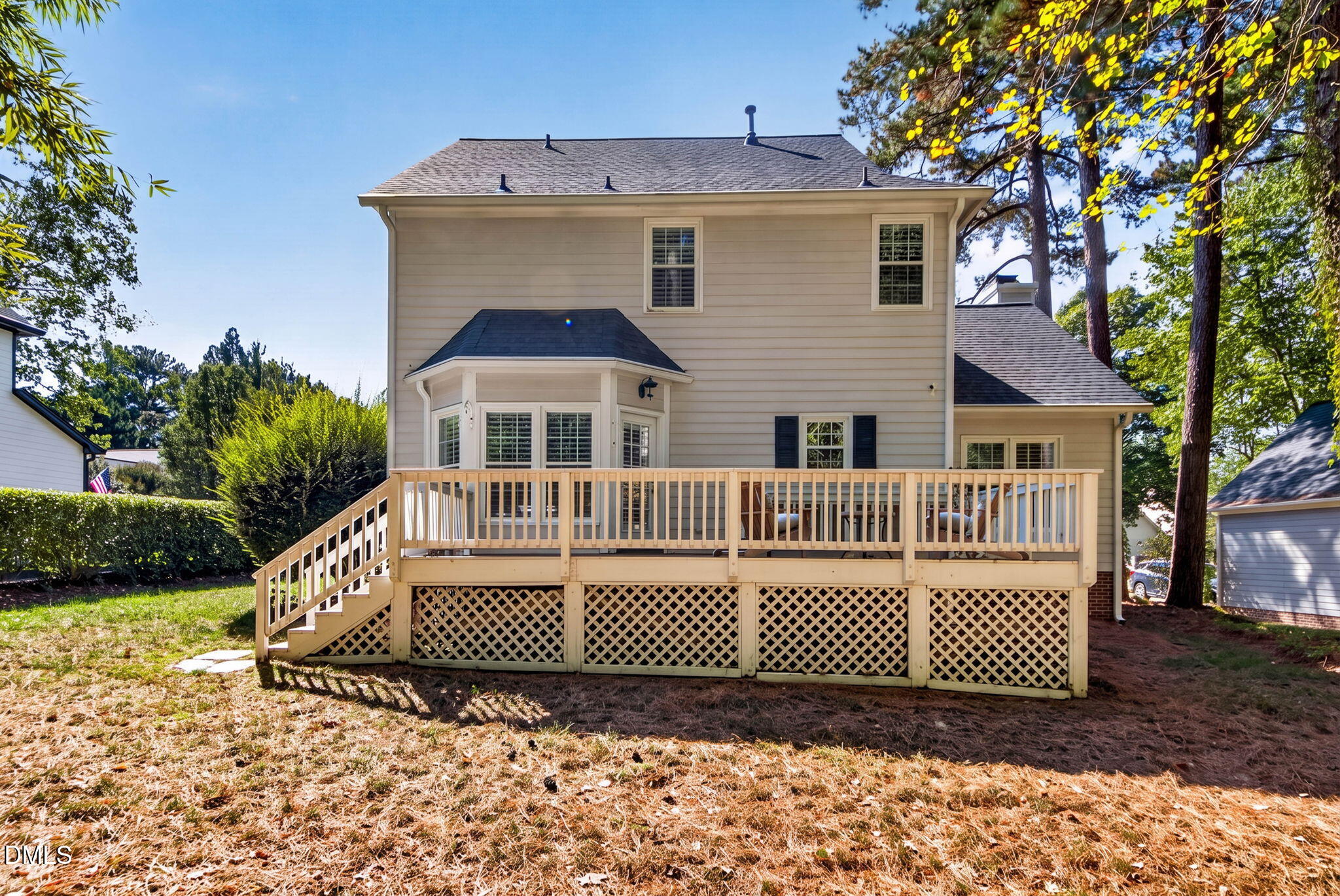 main property photo 23