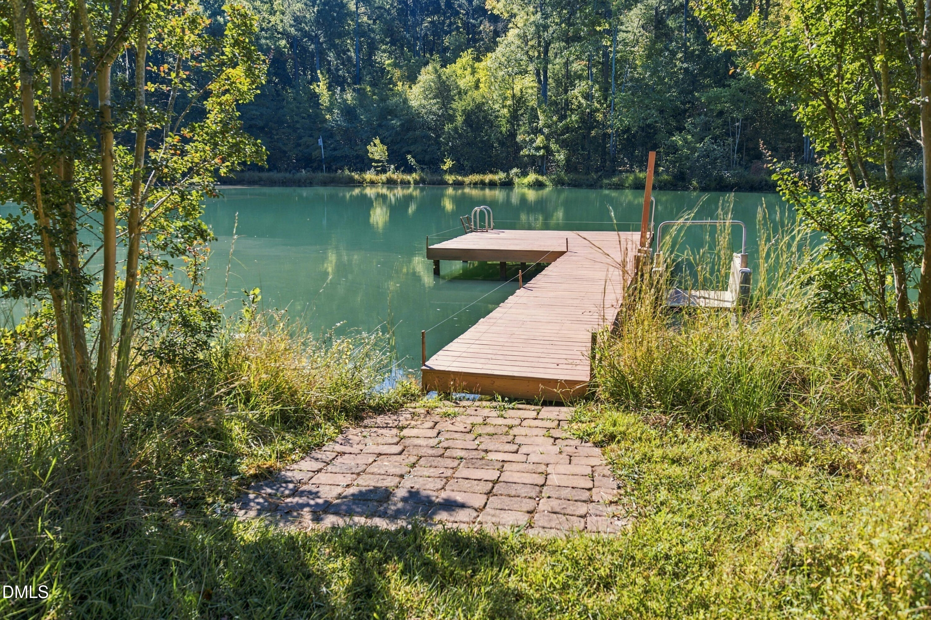 main property photo 50
