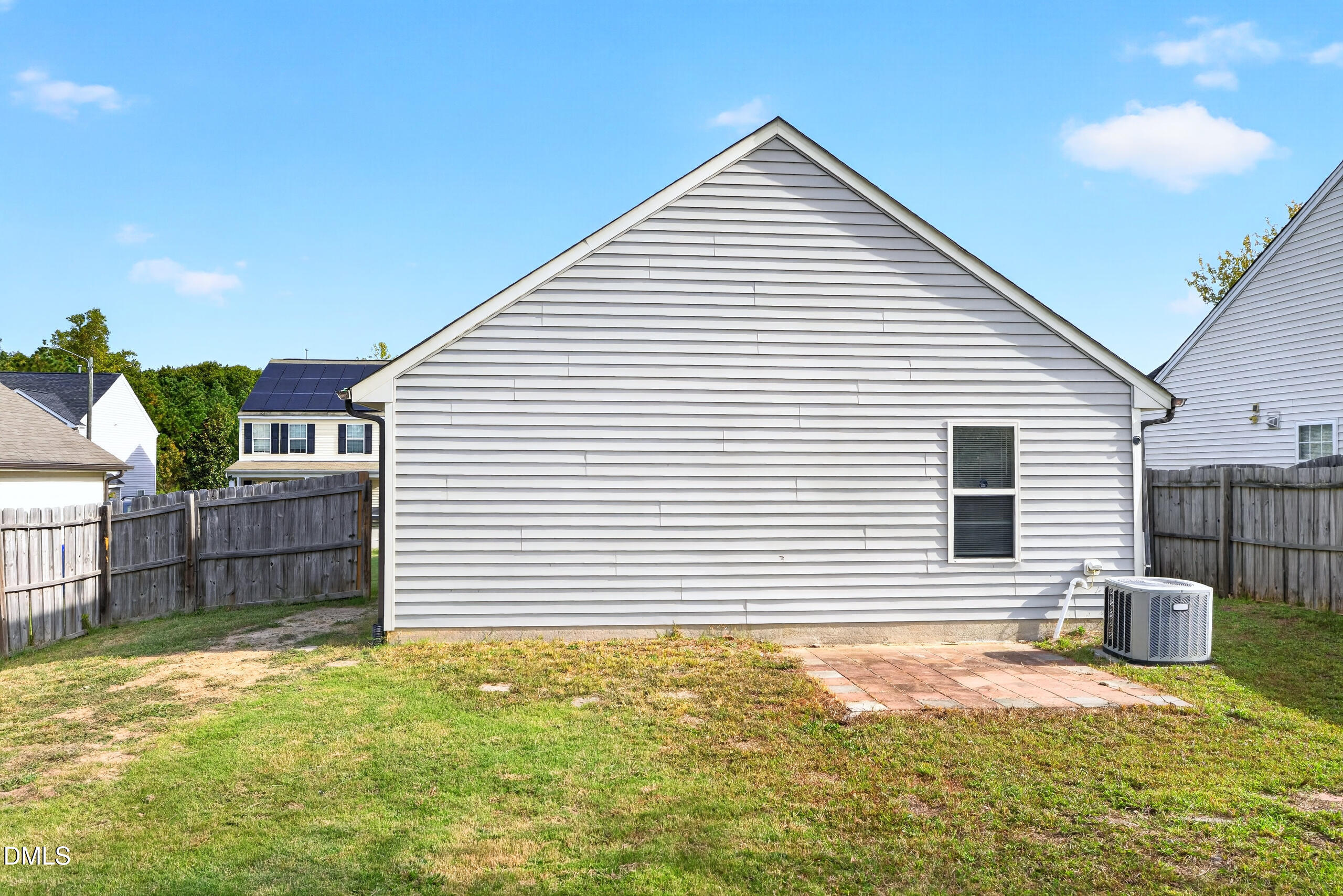main property photo 50