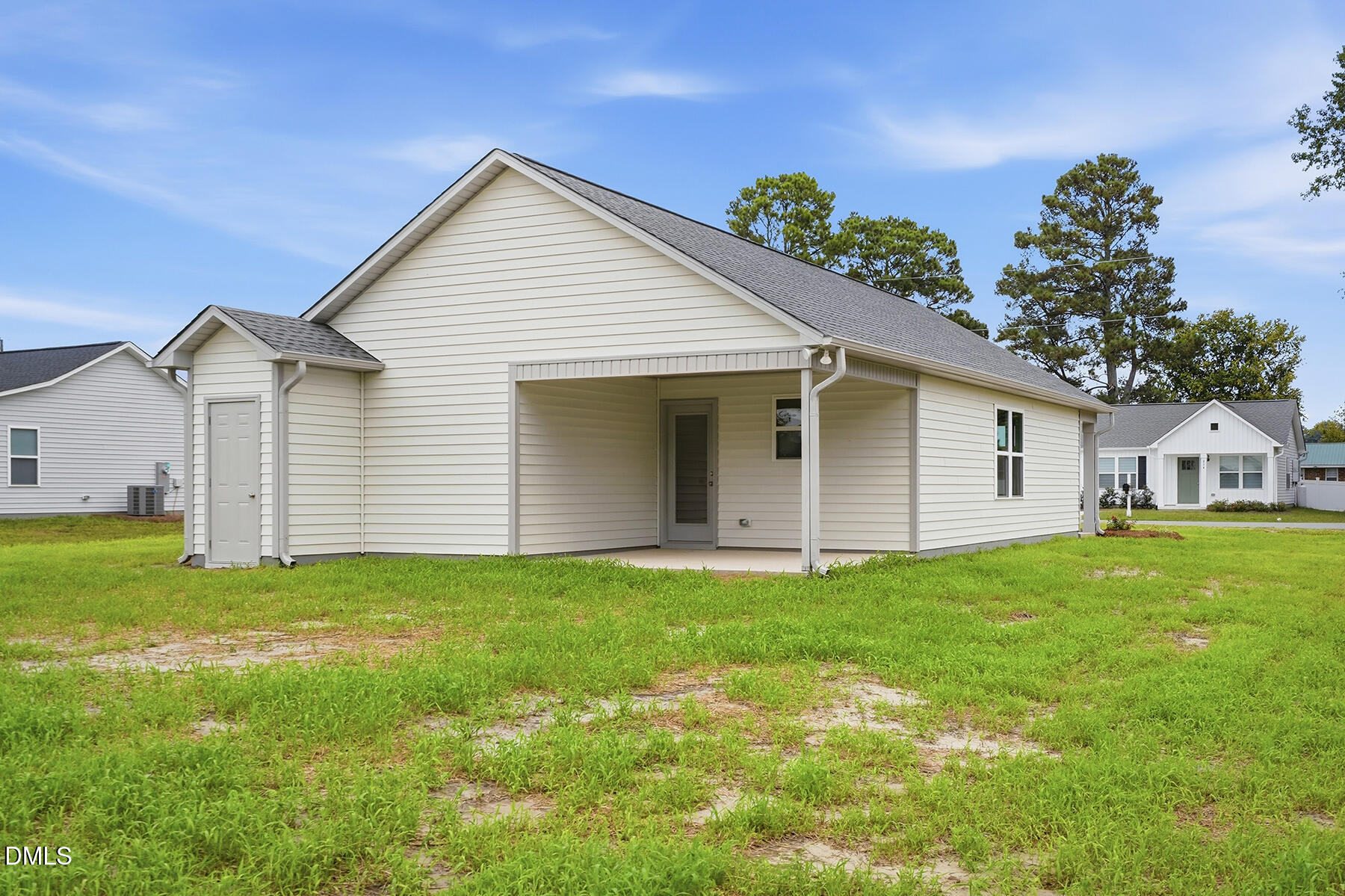 main property photo 29