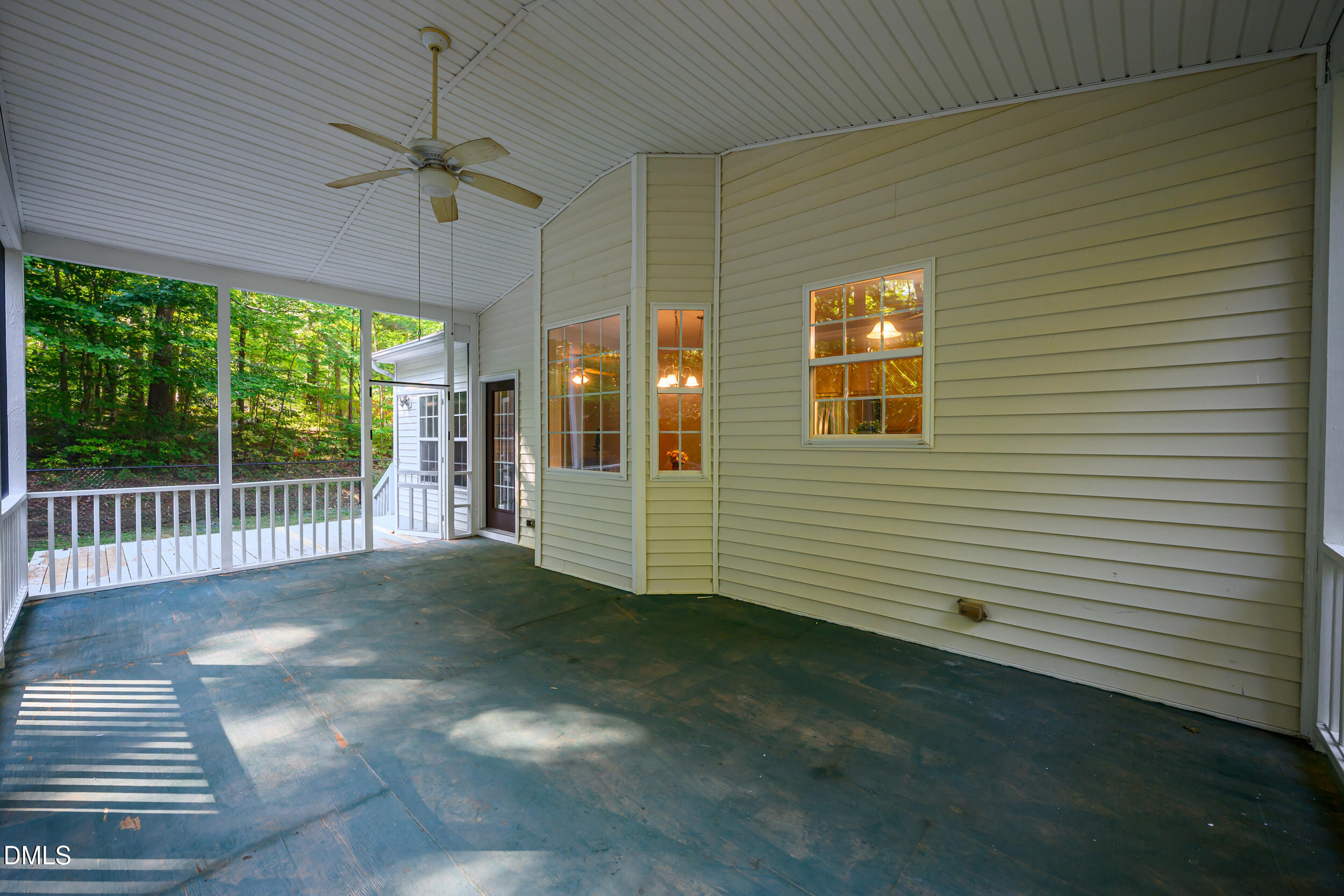 main property photo 37