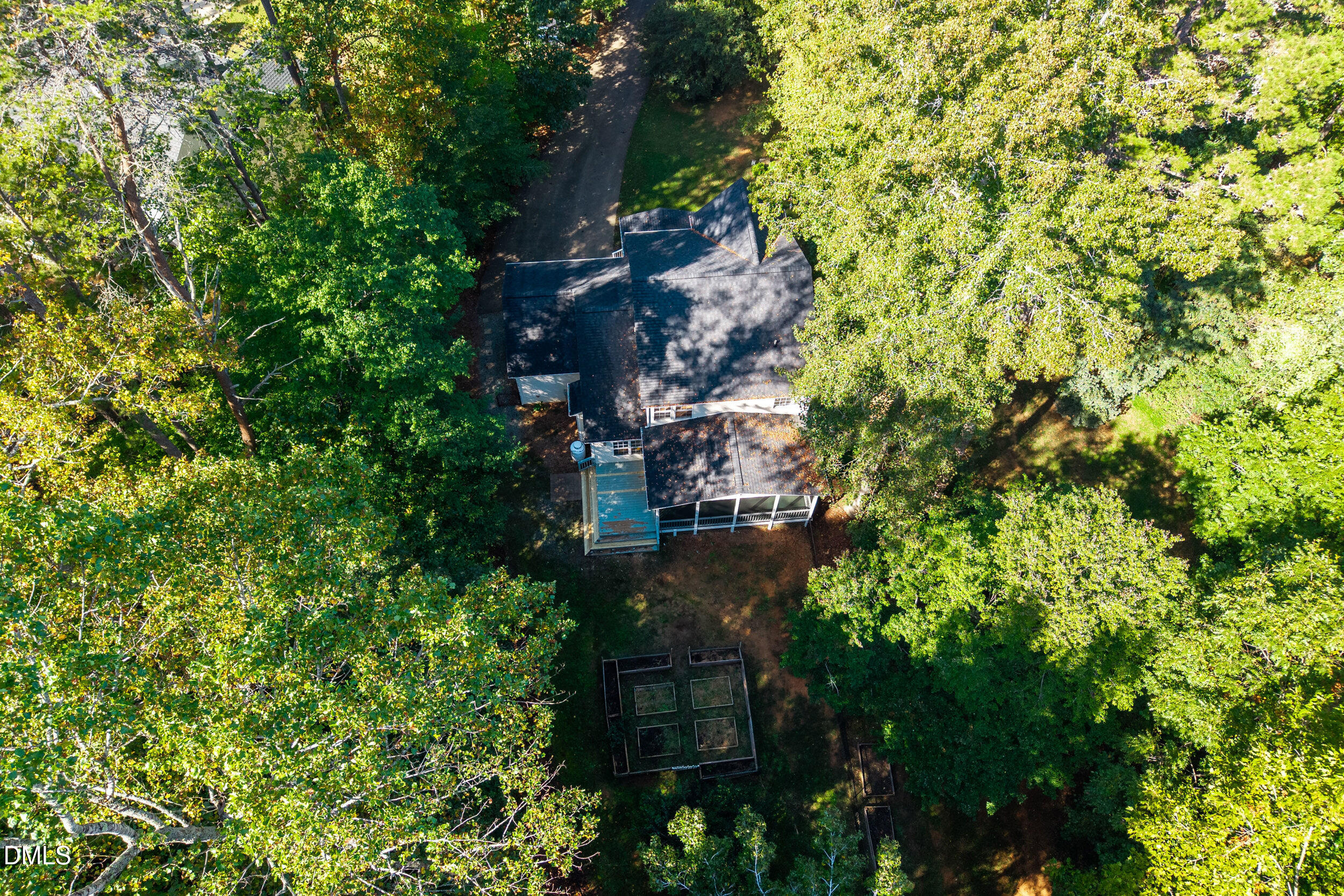 main property photo 40
