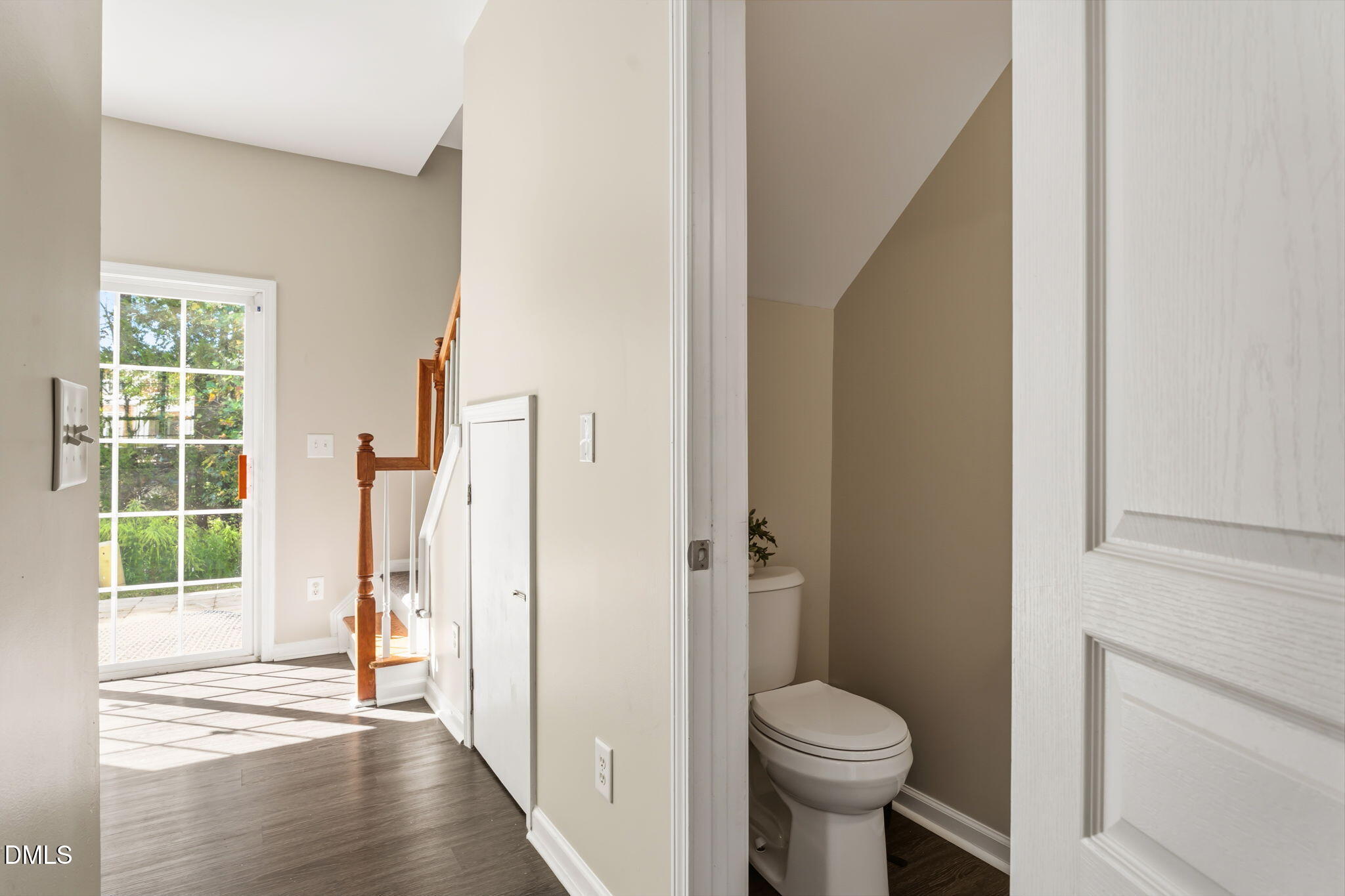 main property photo 6