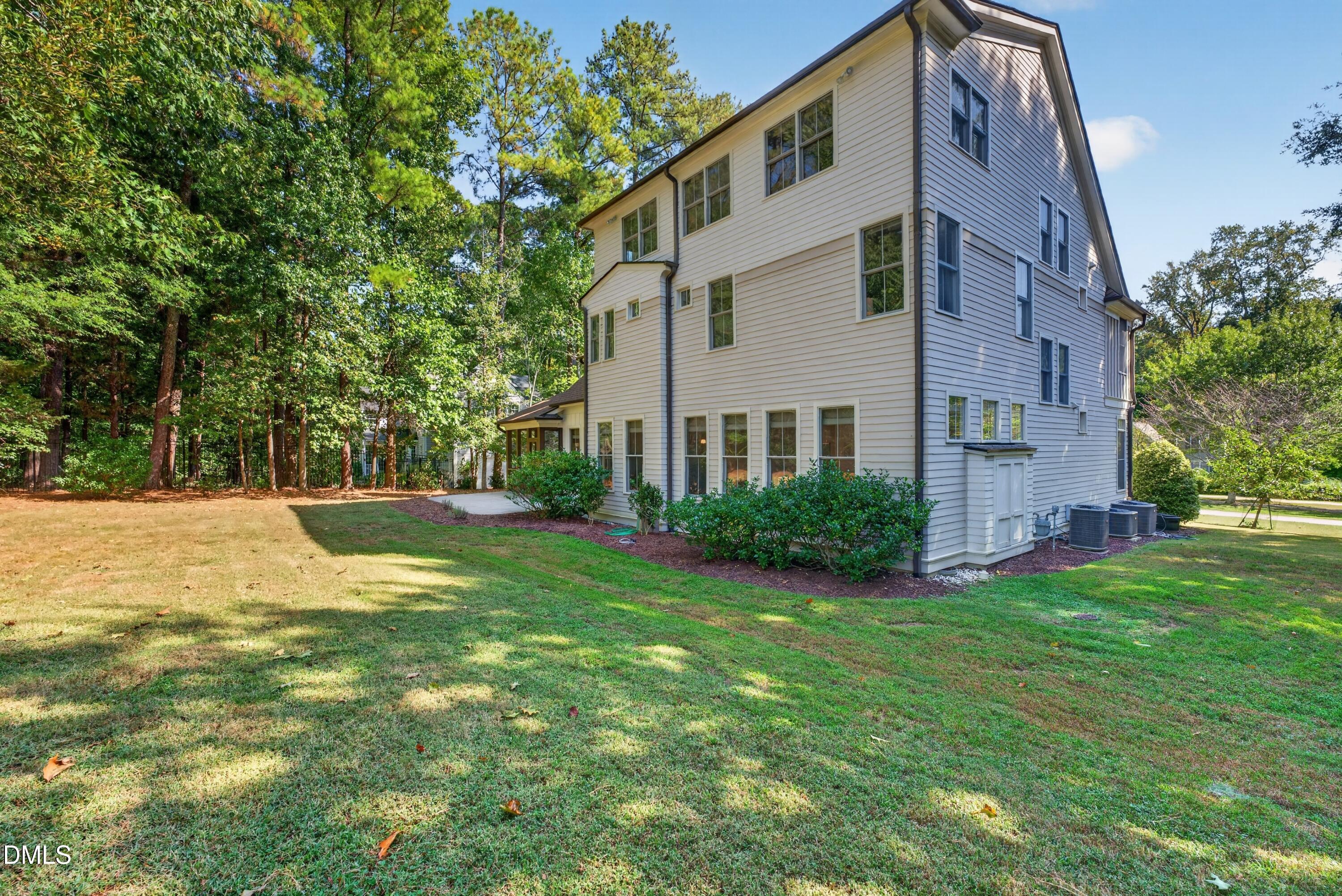 main property photo 46