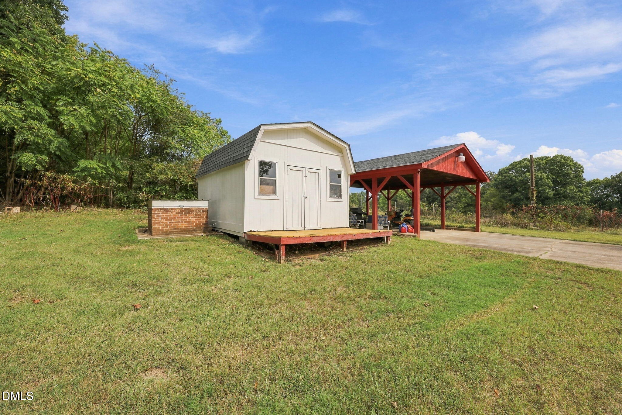 main property photo 35