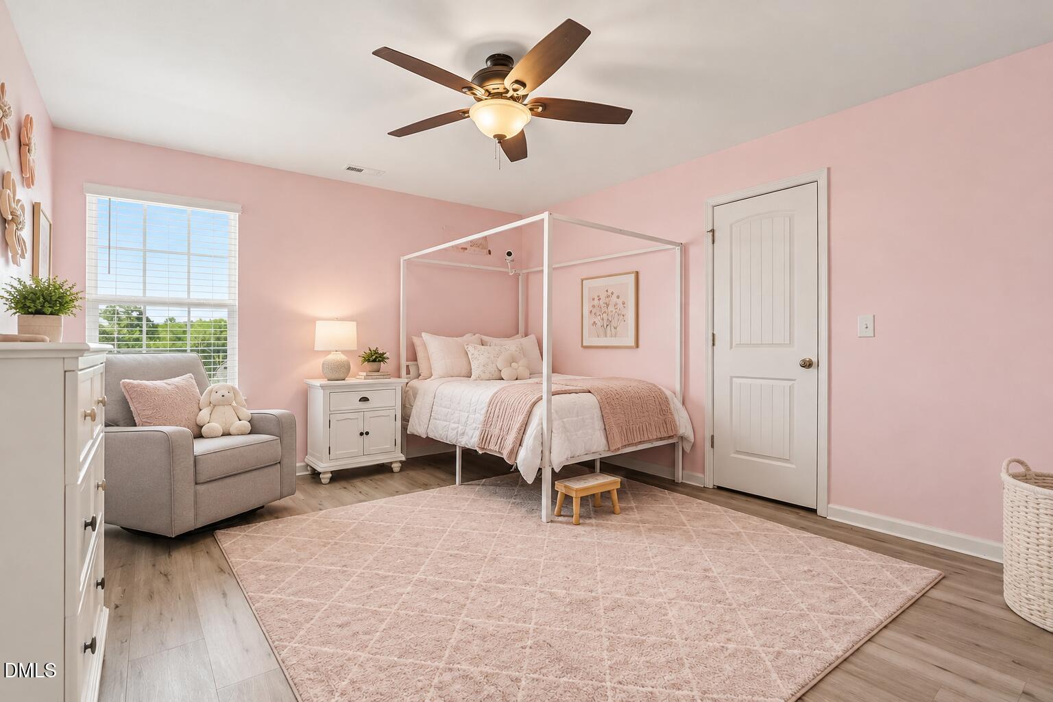 main property photo 18