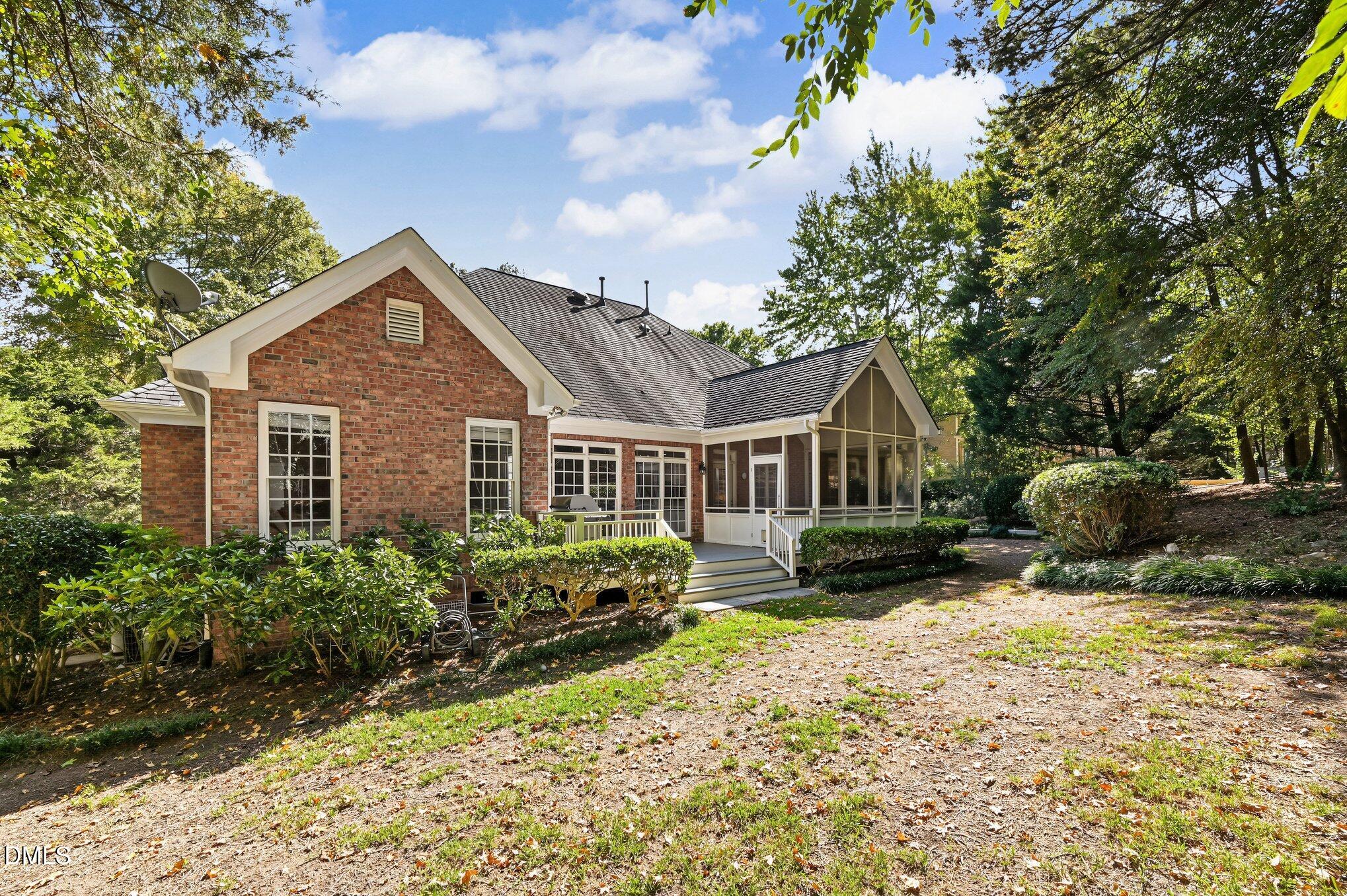 main property photo 21