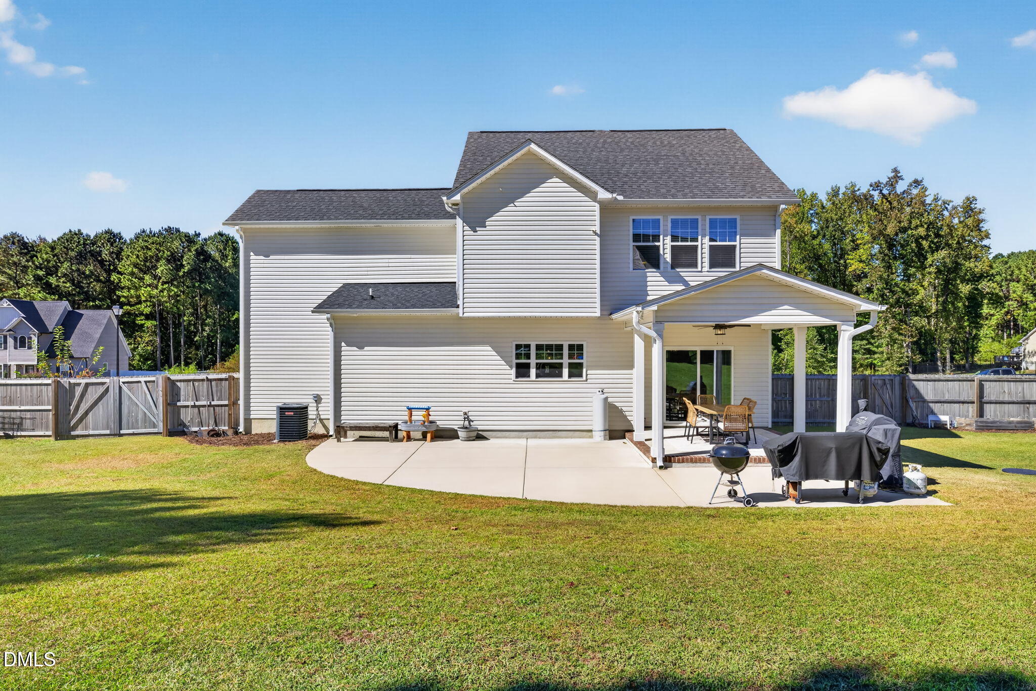 main property photo 50