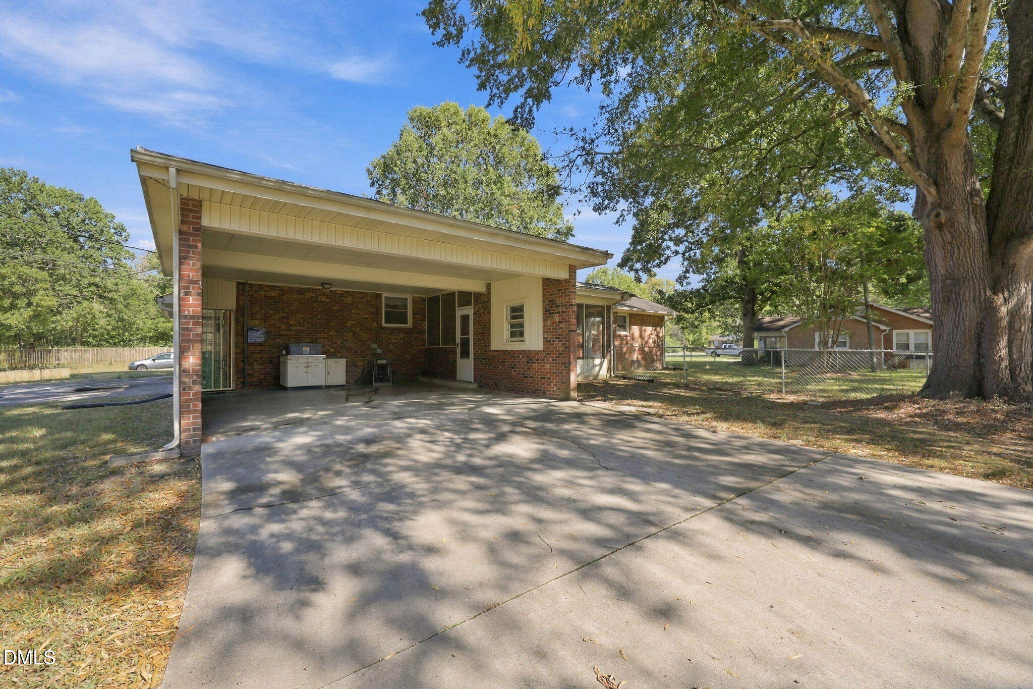 main property photo 35