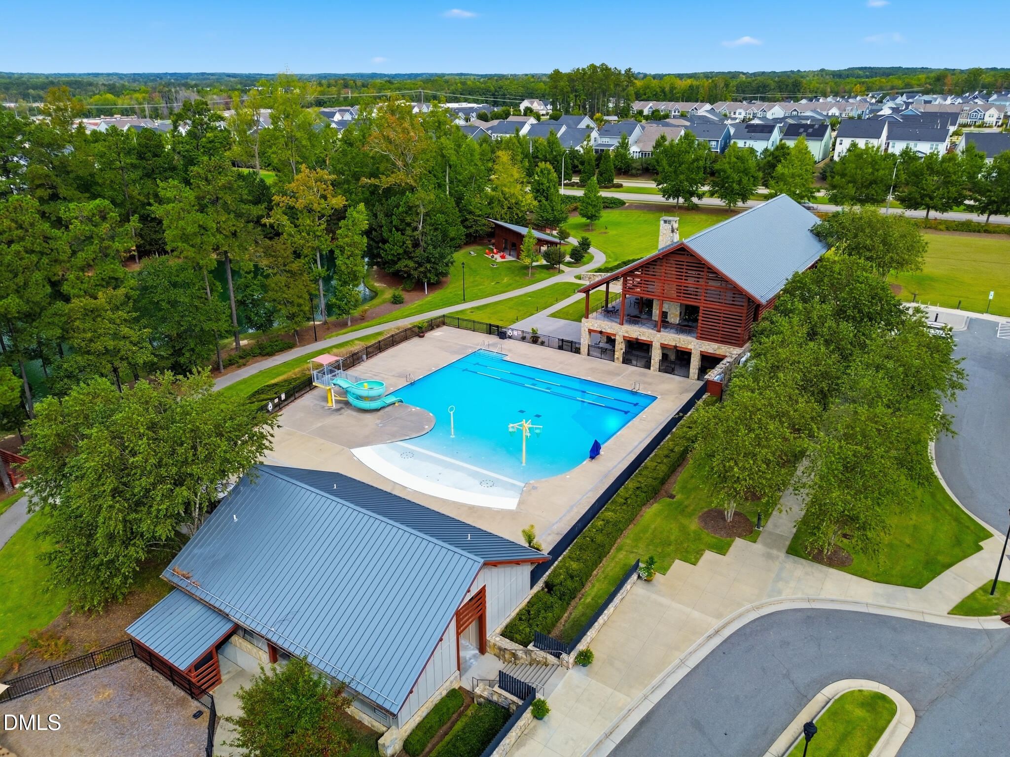 main property photo 42