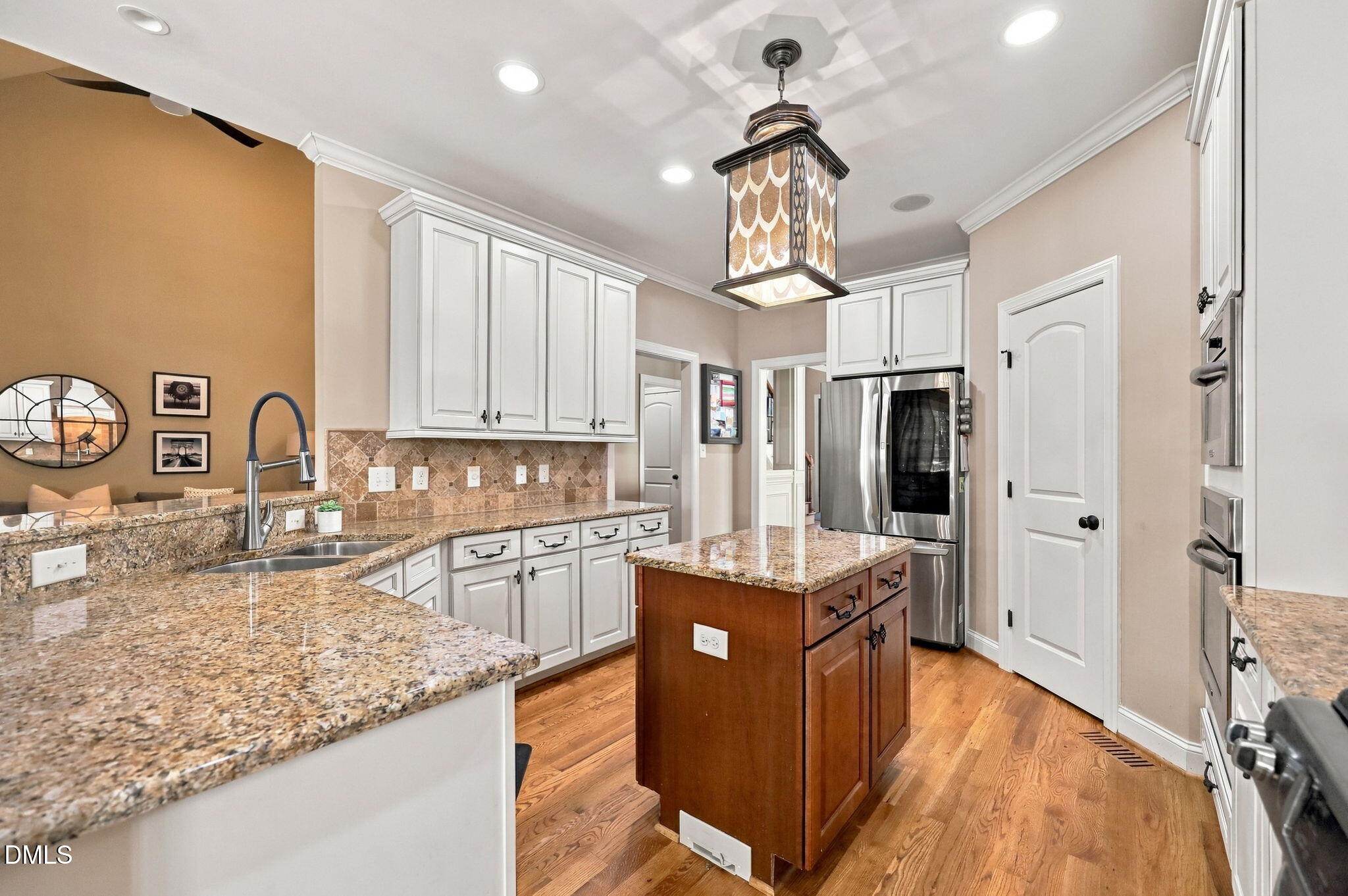 main property photo 20