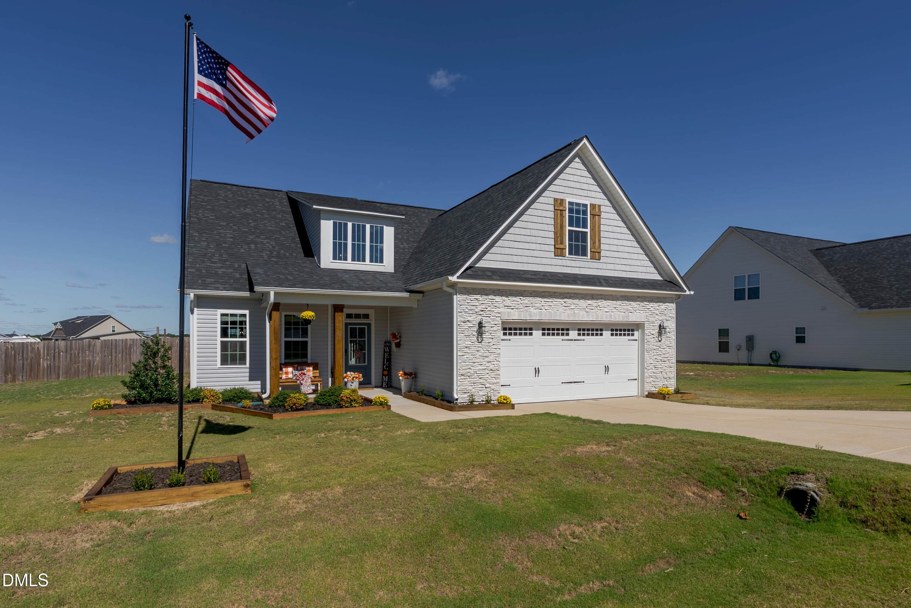 main property photo 0
