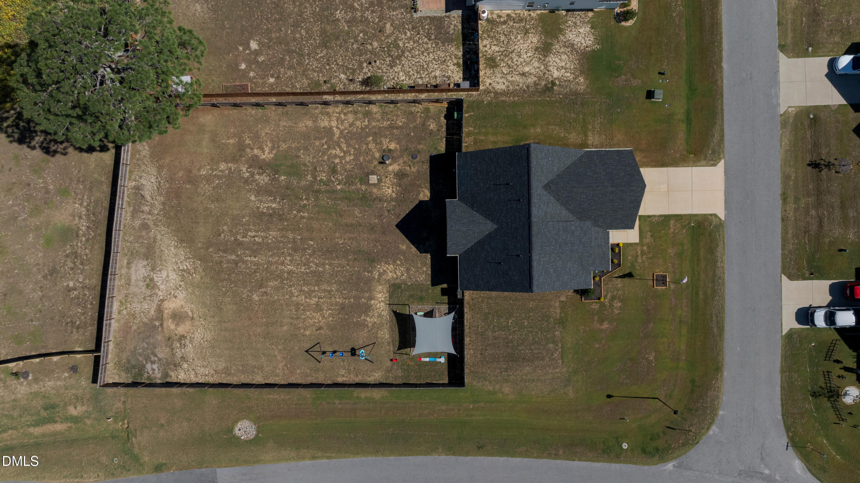 main property photo 43