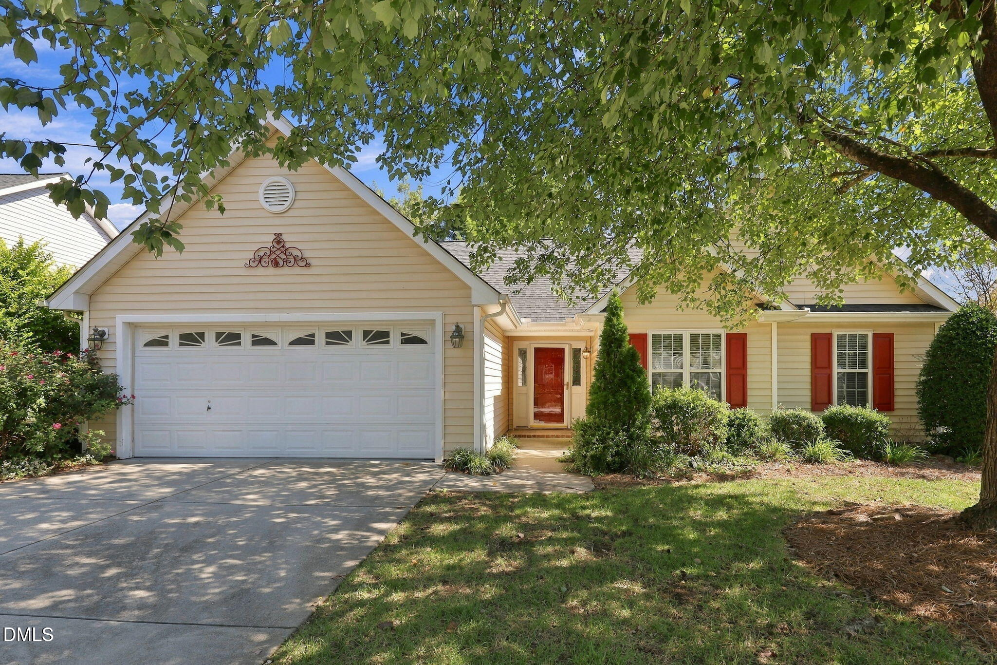 main property photo 0