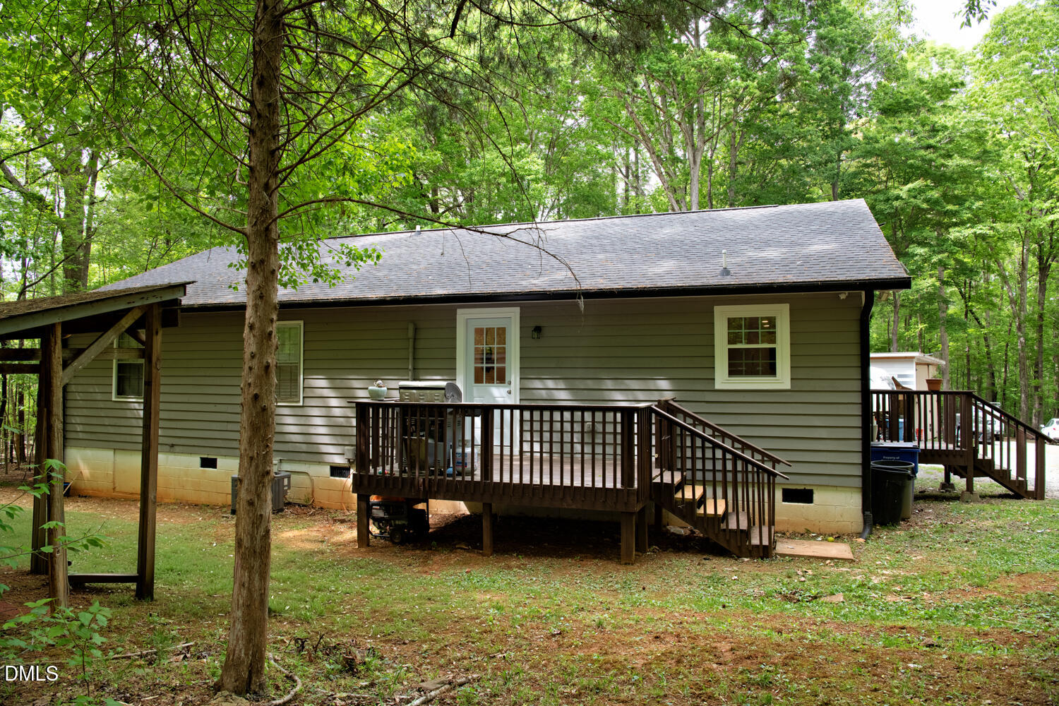 main property photo 25