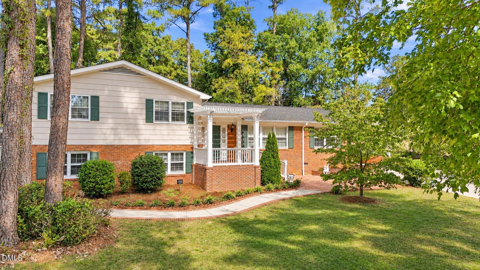 main property photo 0