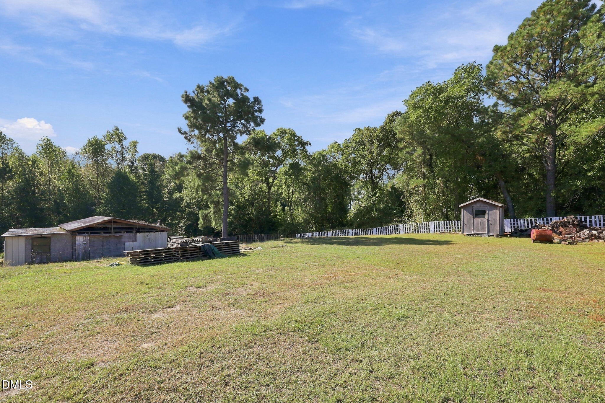 main property photo 40