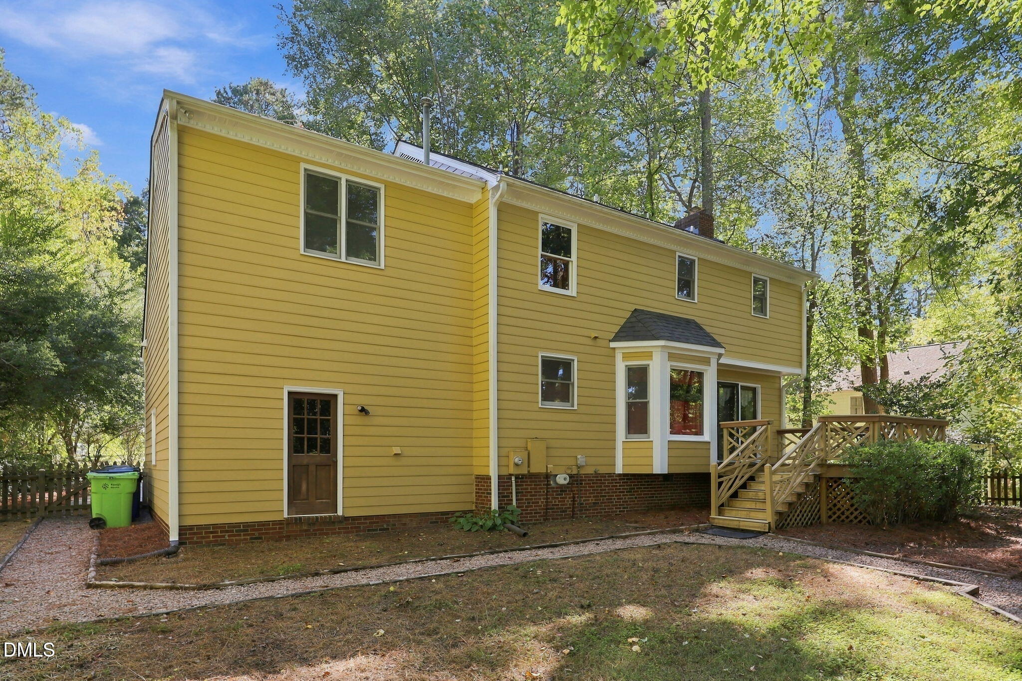 main property photo 36