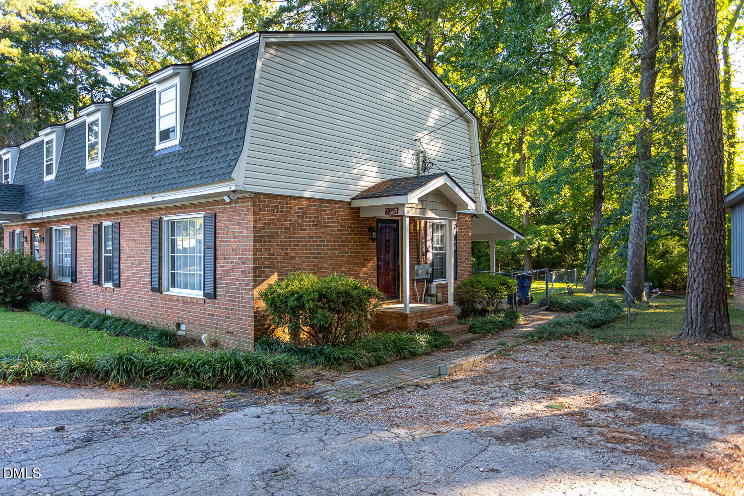 main property photo 2