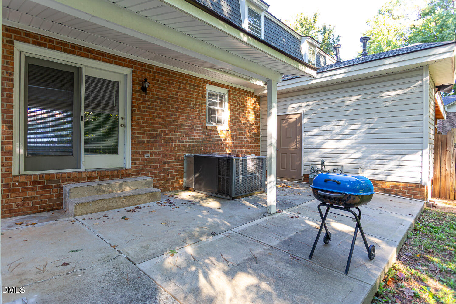 main property photo 24