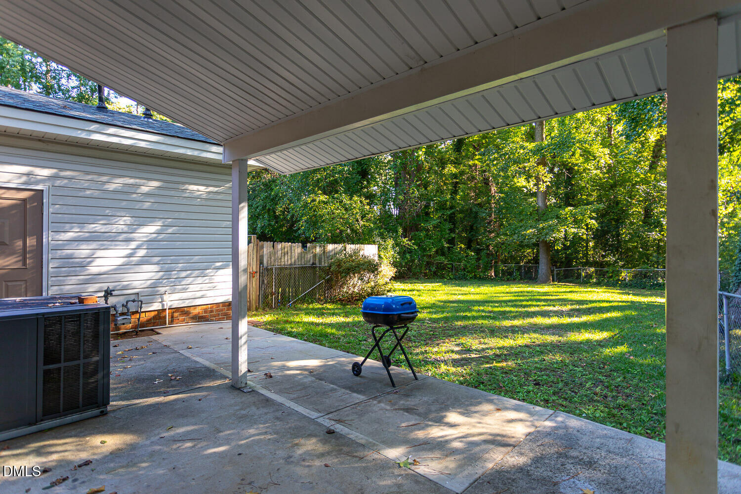 main property photo 26