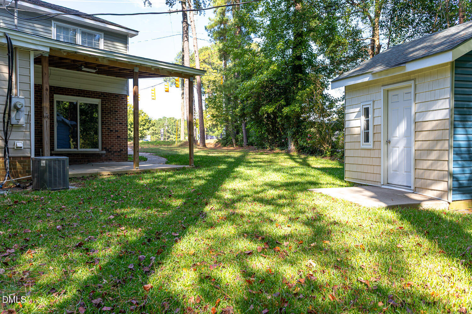 main property photo 20