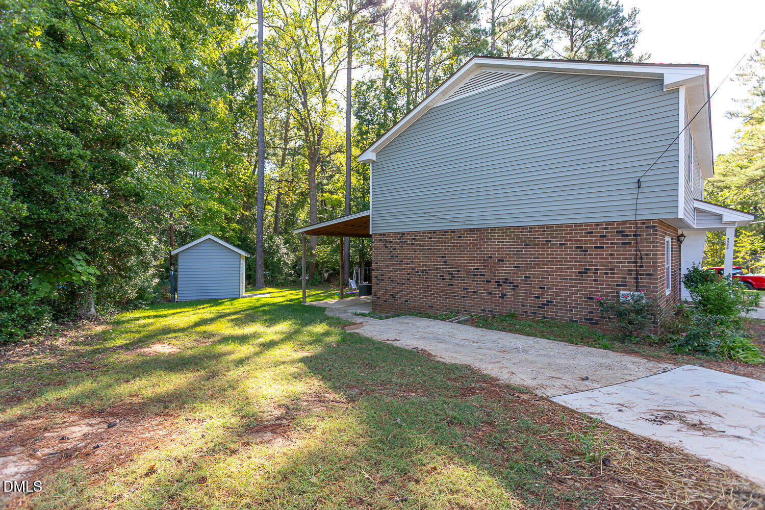 main property photo 24