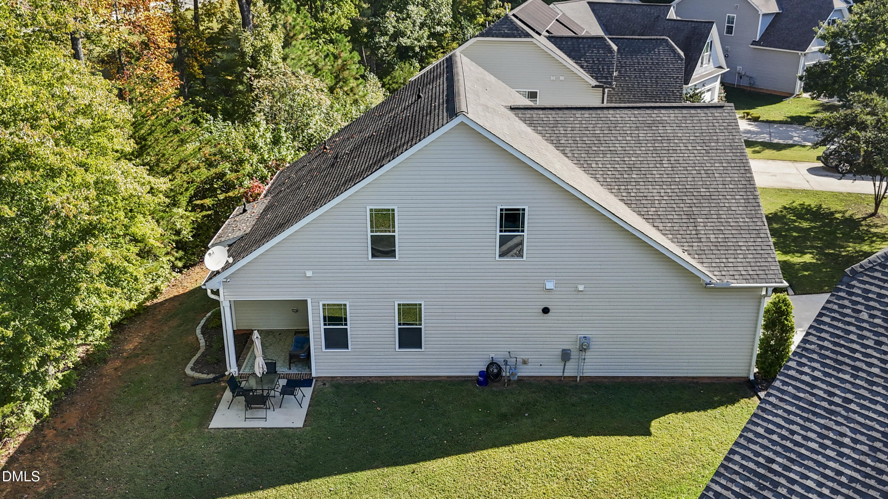 main property photo 31