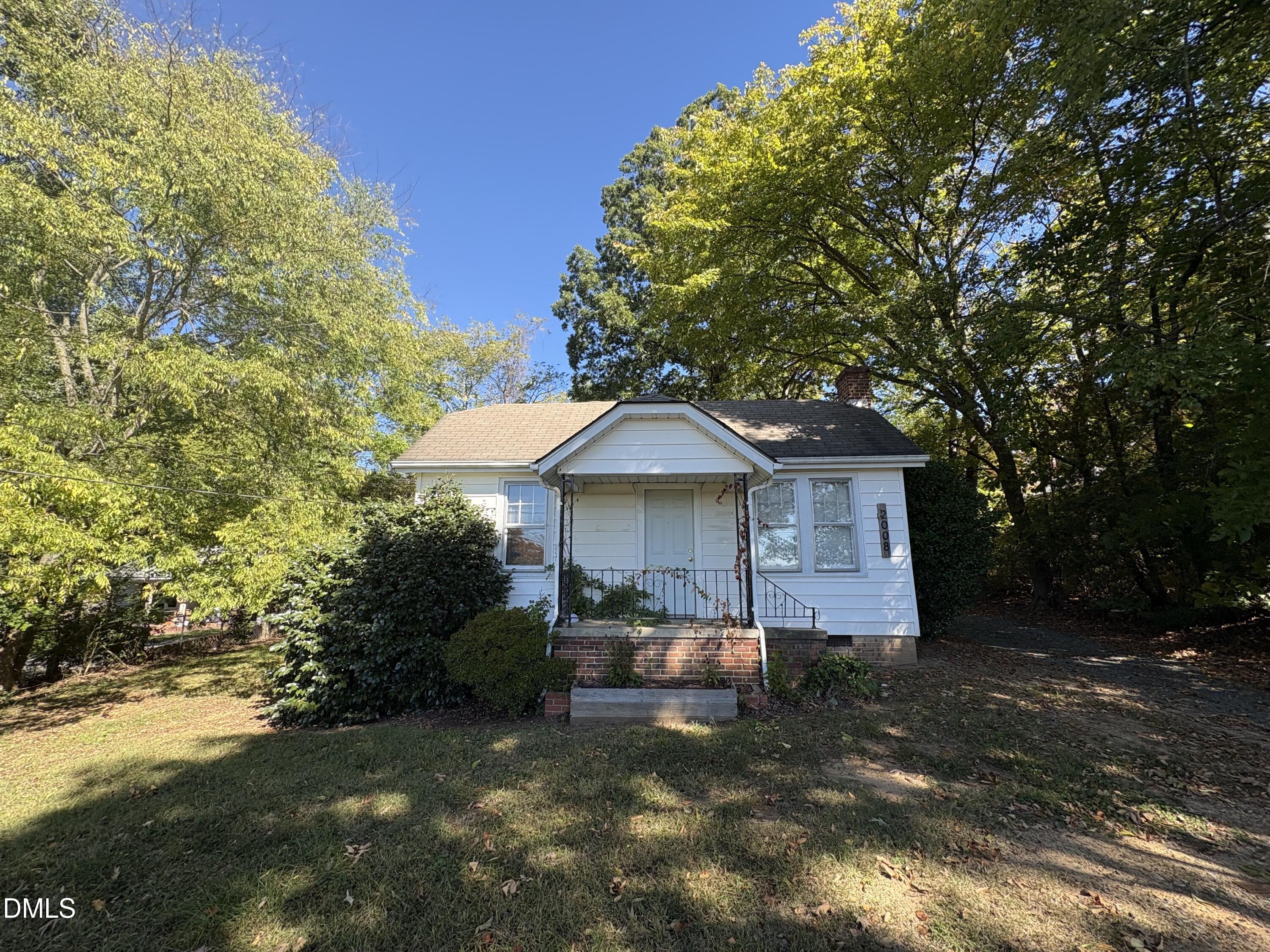 main property photo 1
