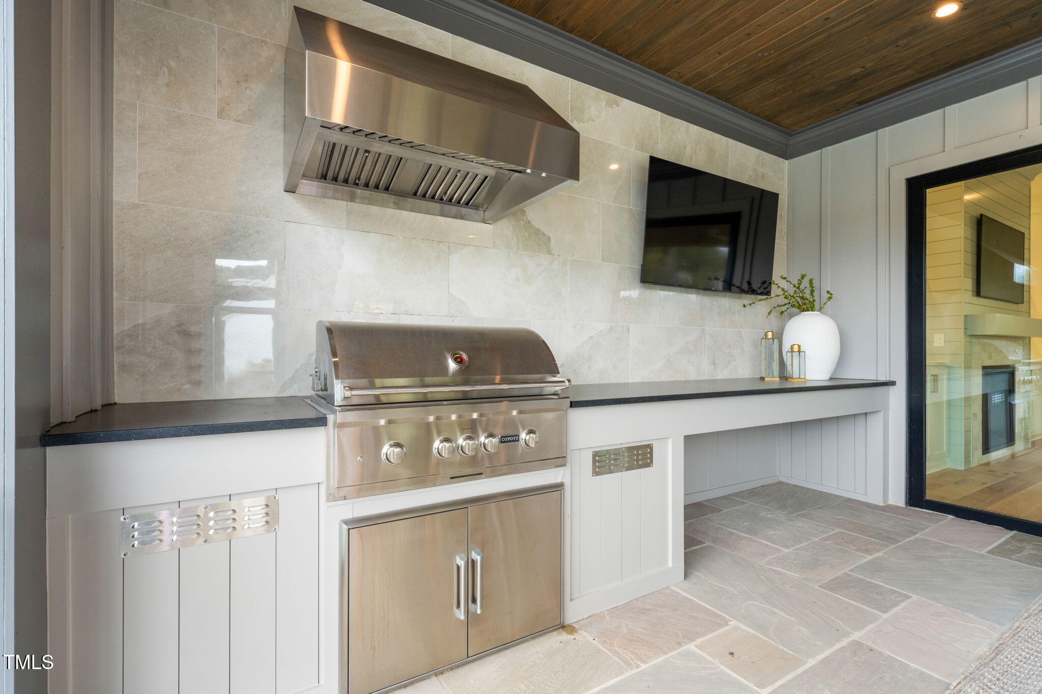 main property photo 60