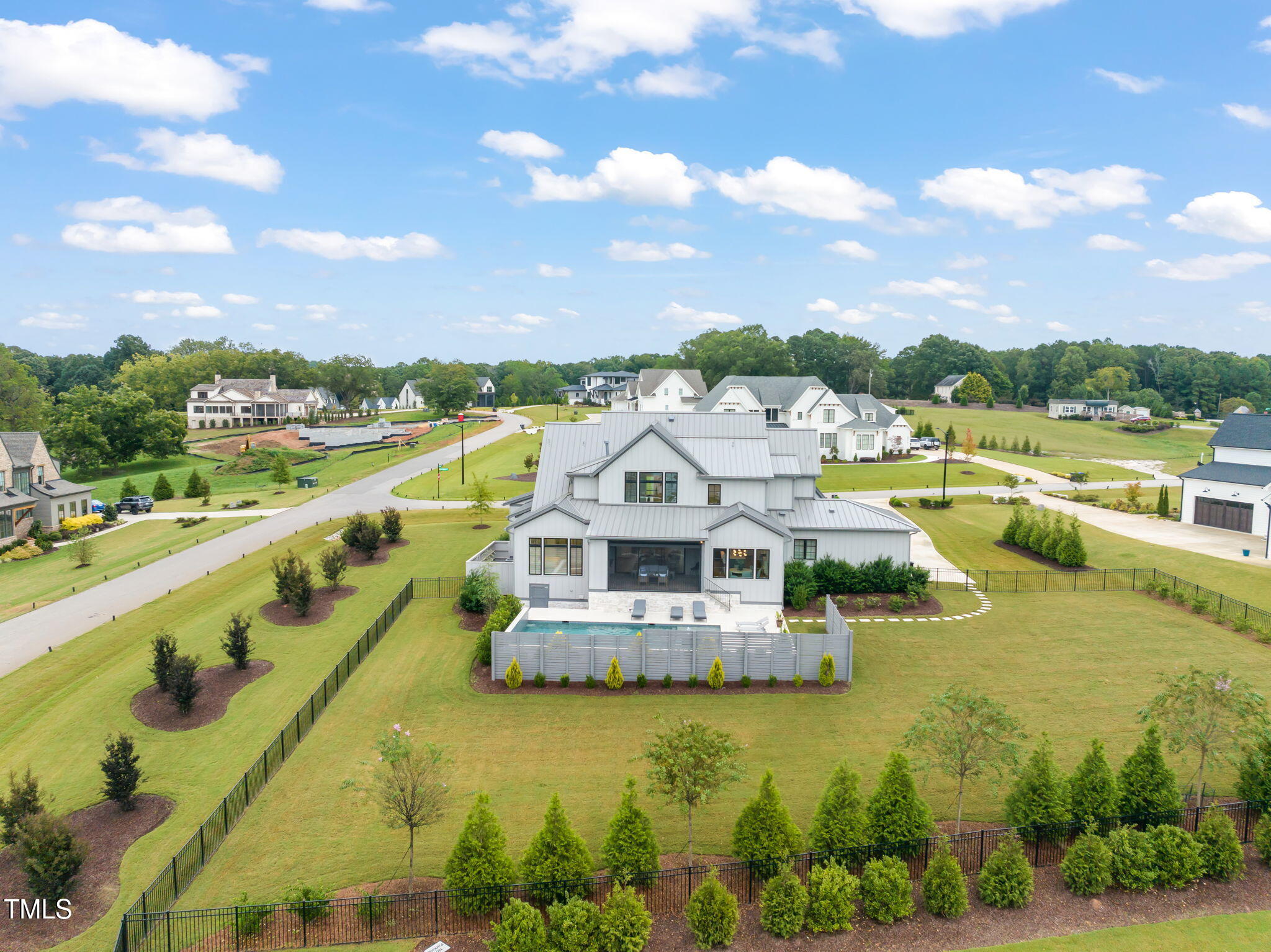 main property photo 76