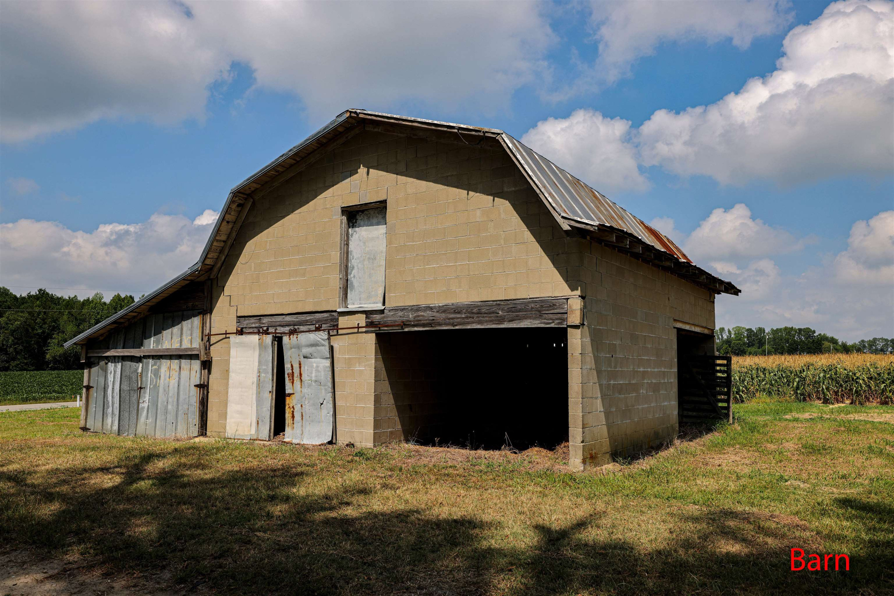 main property photo 19