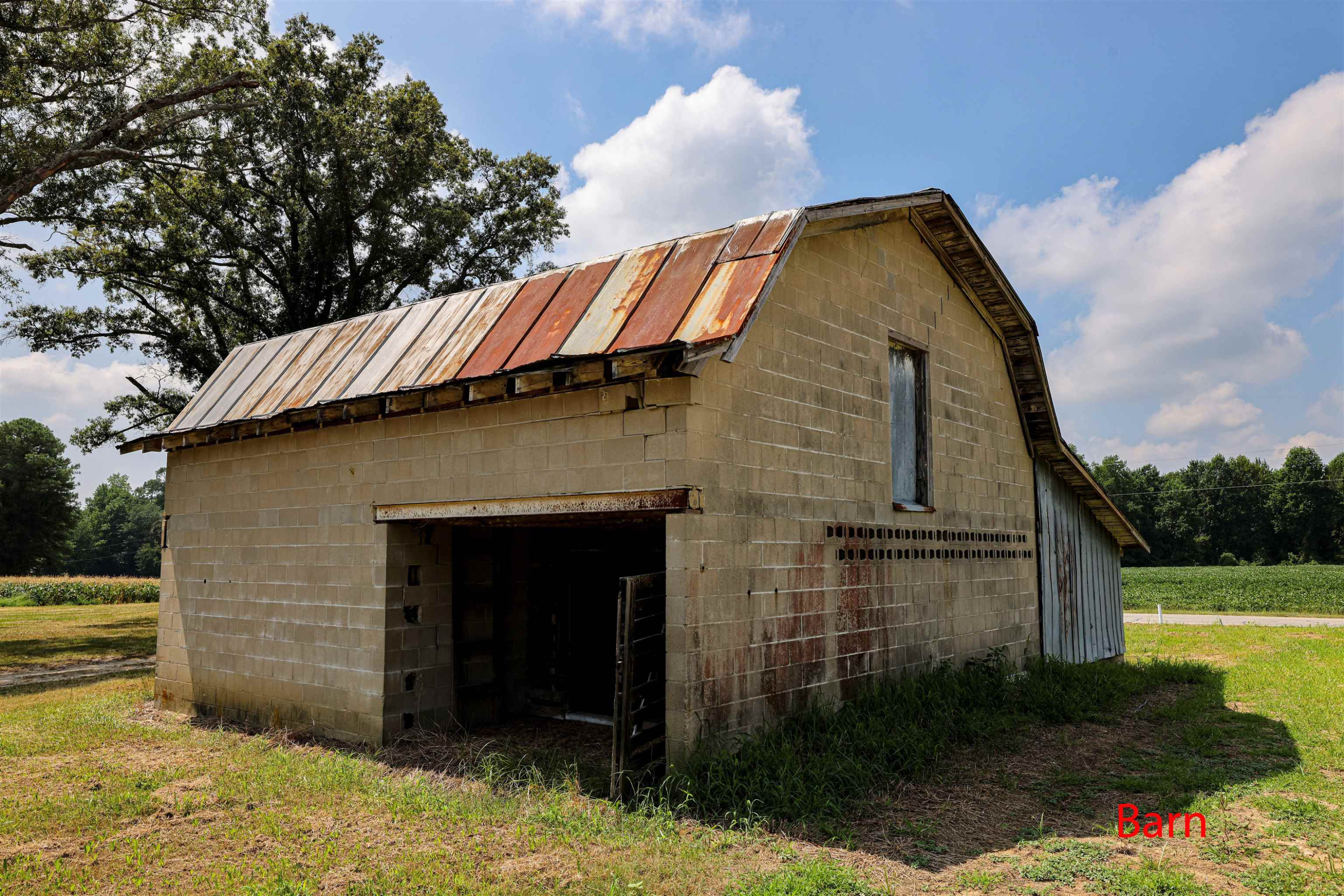 main property photo 20