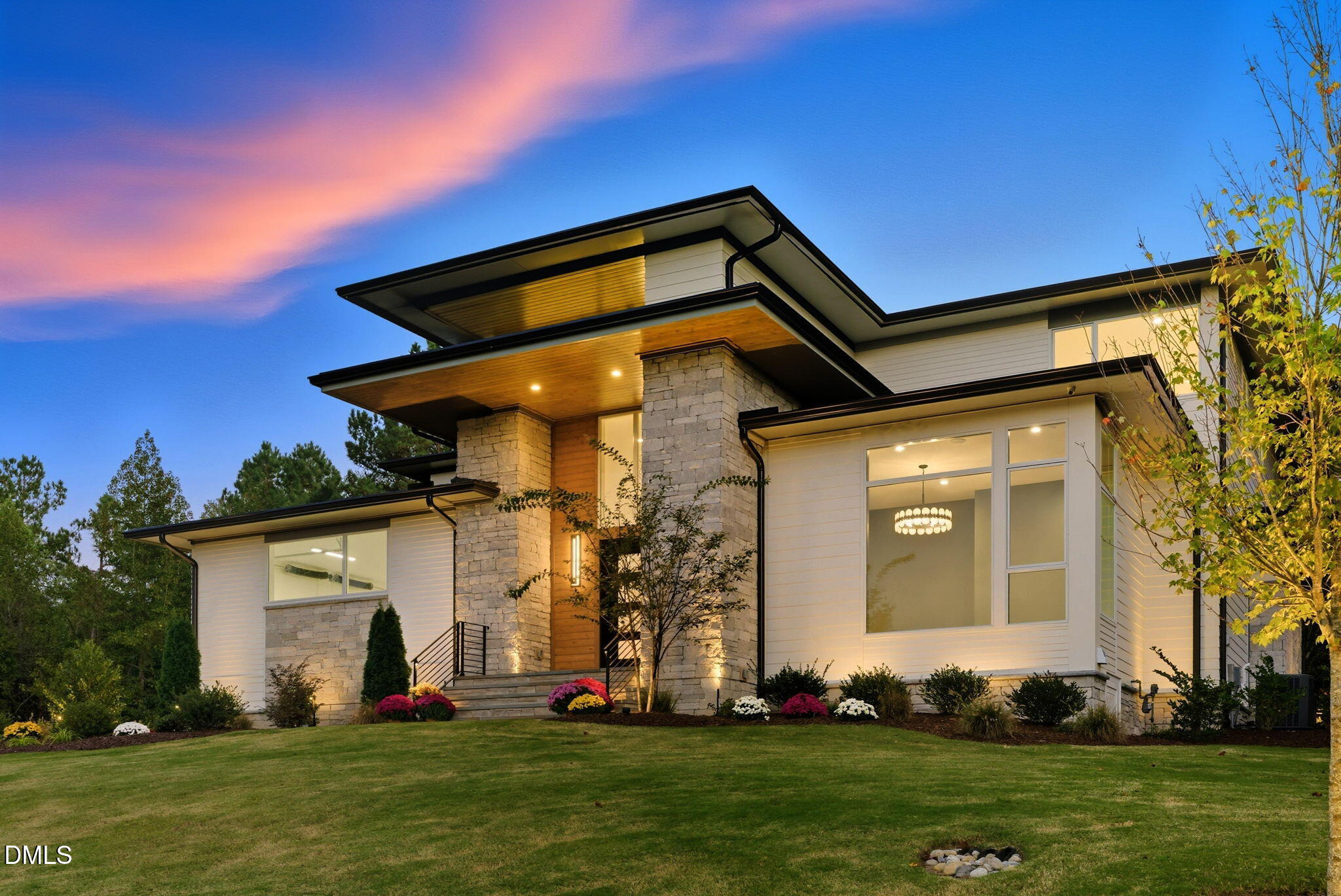 main property photo 78