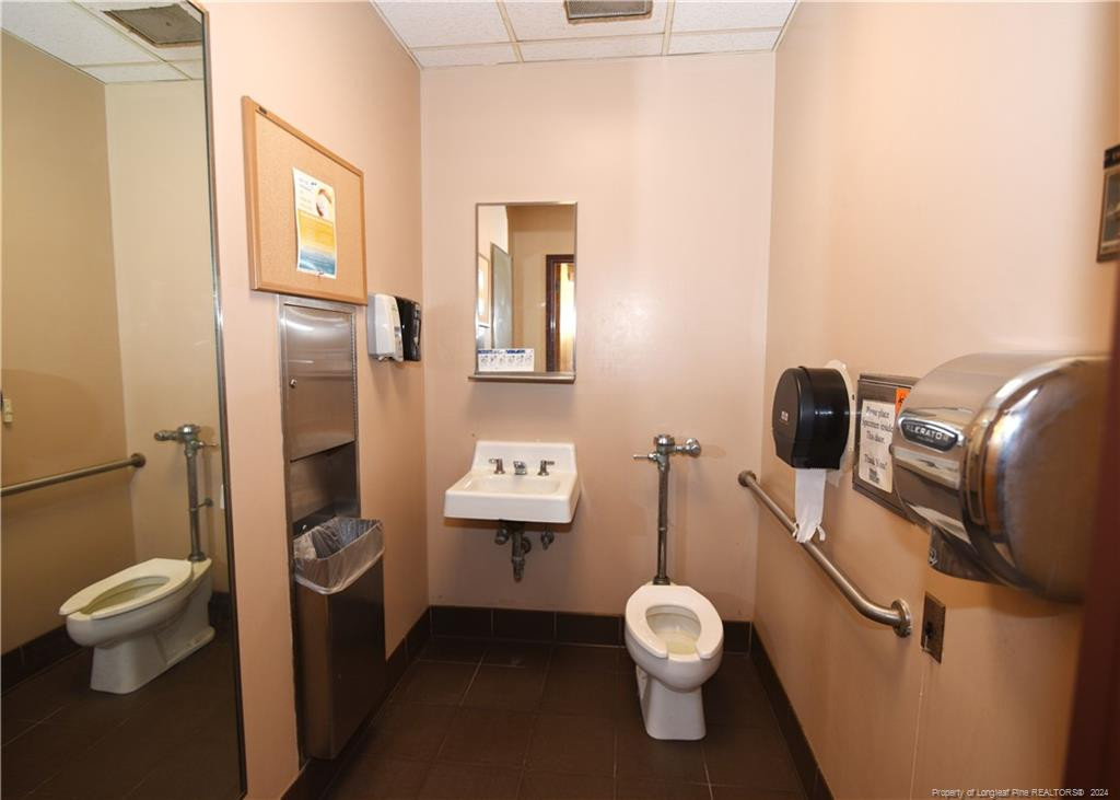 main property photo 16
